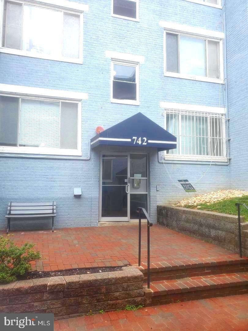 742 BRANDYWINE STREET SE 303