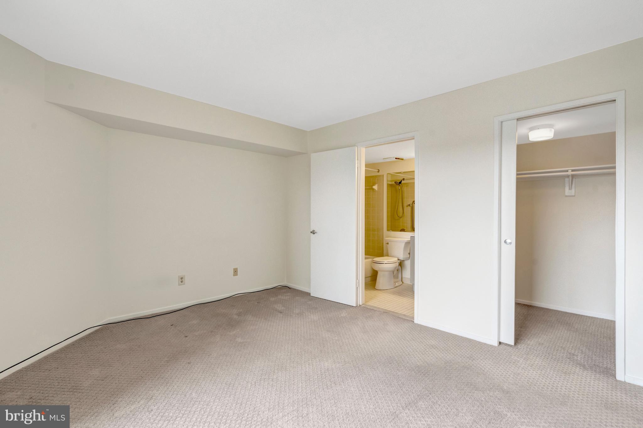 THOREAU PLACE CONDOS - Residential