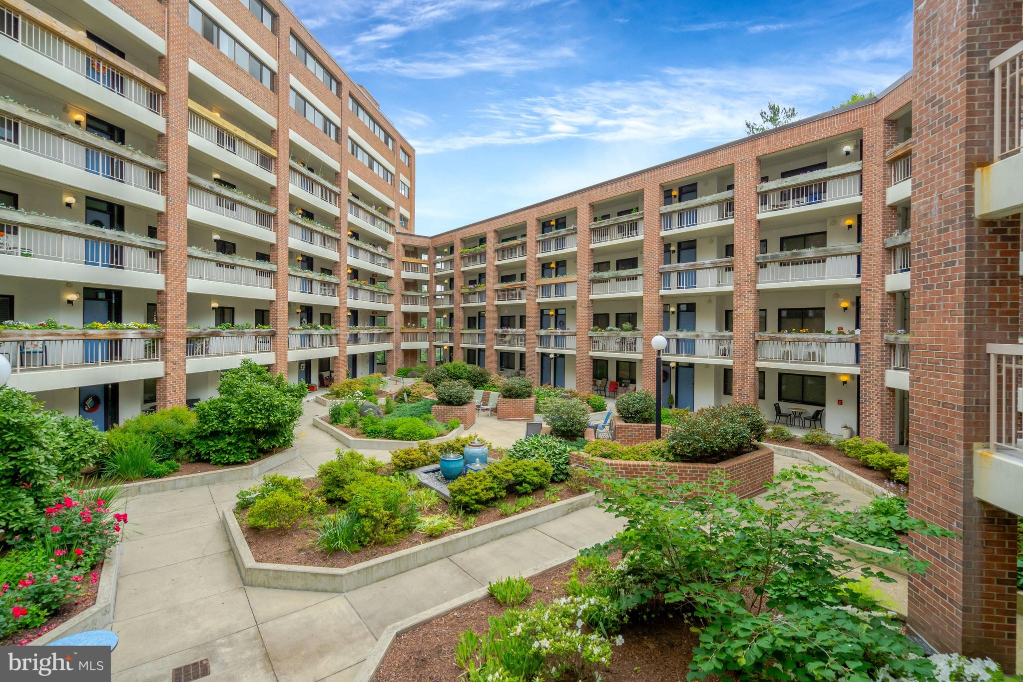 THOREAU PLACE CONDOS - Residential