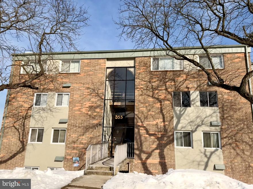 Spectacular water views!  This waterfront unit is ready for your personal touches.  Light filled, east facing living room, dining room, and private balcony offer stunning sunrises.  Dining room could be a home office or playroom, whatever you need it to be.  Two spacious bedrooms offers room for guests or flex space.  In unit full-sized washer and dryer is such a convenience.  Plentiful storage with large closets.   But the water takes center stage.  Whether you want to be on the water or just near it, this community offers everything for outdoor relaxation.  A community only pool, private community beach, picnic area, playground, dog park, walking paths, and water access for paddle boarding and kayaking.  
So much potential to make this home your own and build equity.  Own your home for less than renting.  Schedule a private showing of your new home.  Professional photos coming soon.