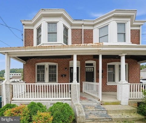 Townhouse For Rent - 927 Spring Mill Avenue<br/> Montgomery County, CONSHOHOCKEN, PA 19428