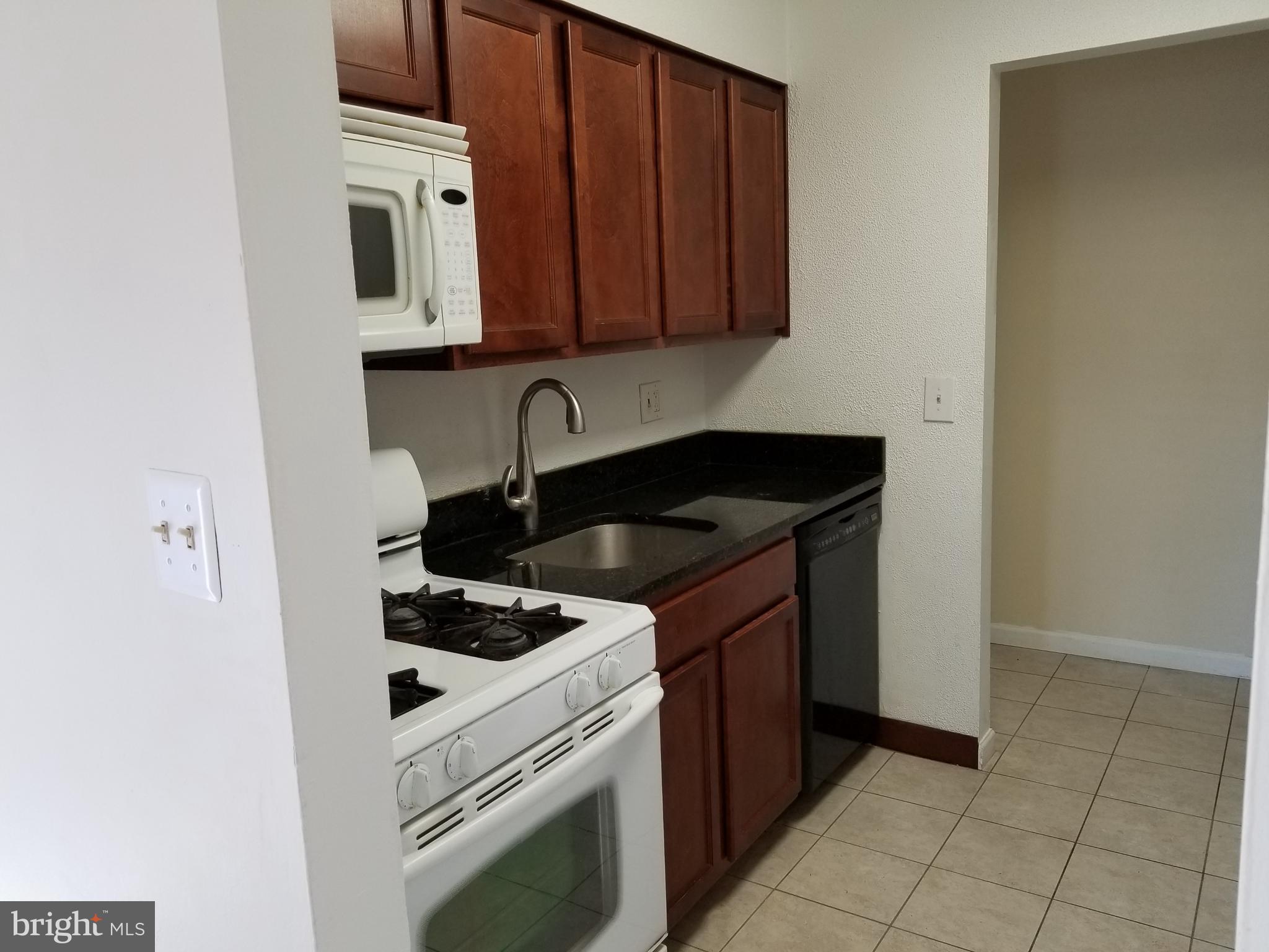 TREOVER CONDOMINIUM - Residential Lease