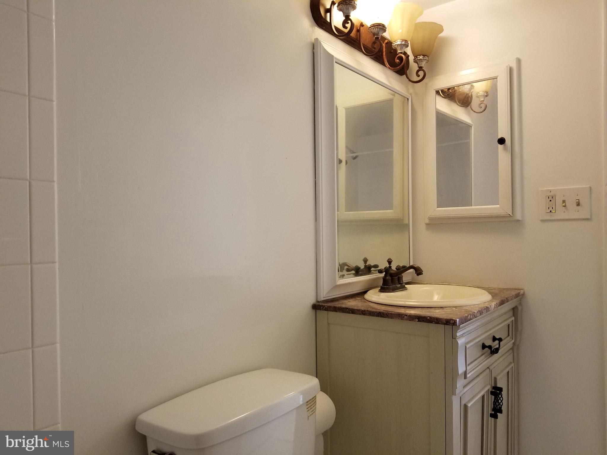 TREOVER CONDOMINIUM - Residential Lease