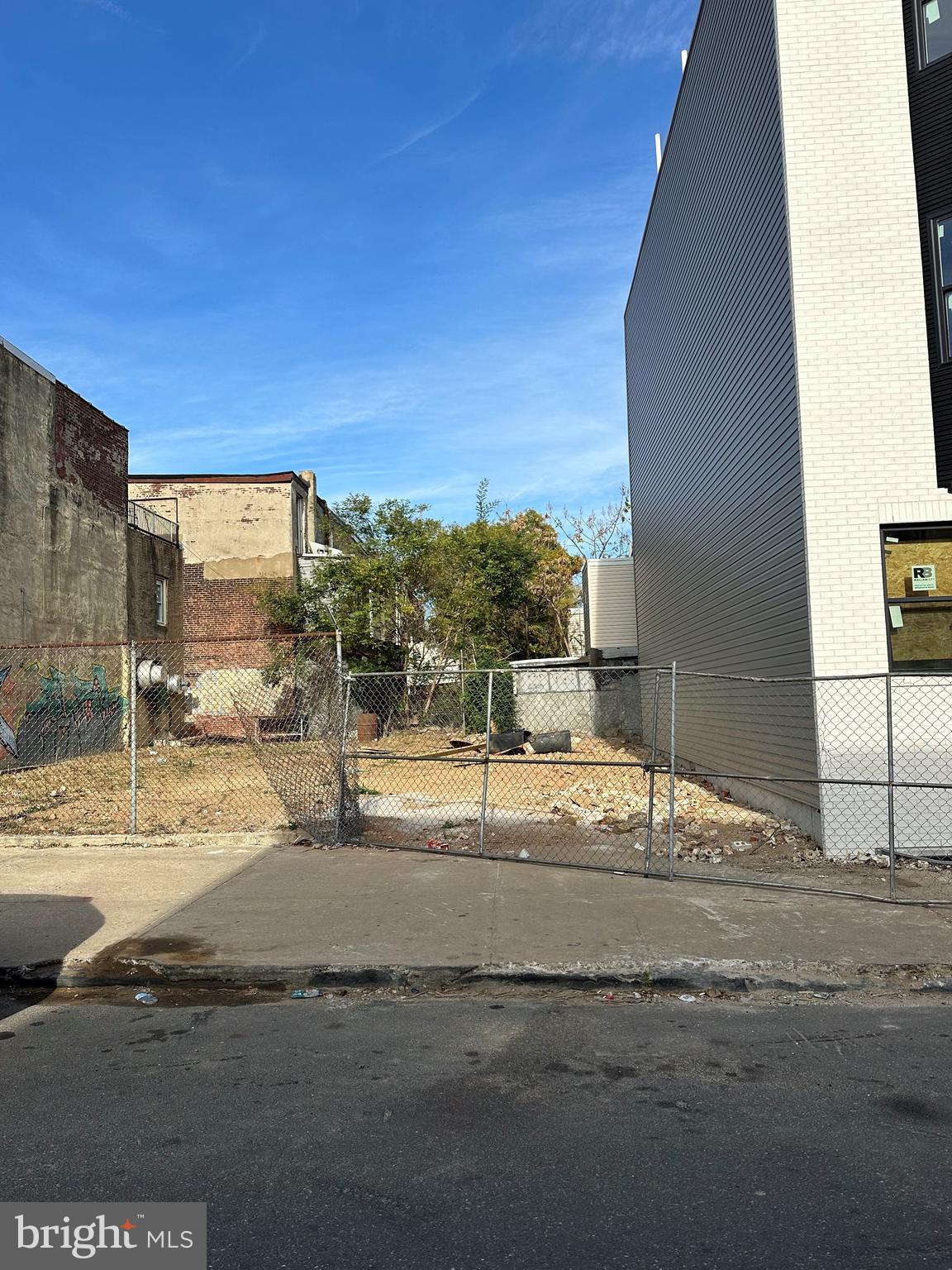 WEST KENSINGTON - Residential Income