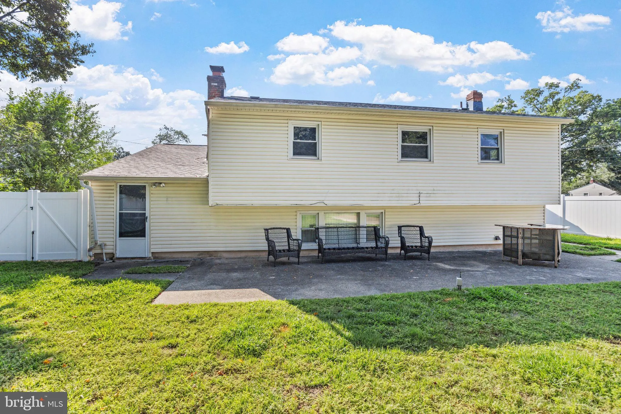 Delran, New Jersey 08075, United States, 3 Bedrooms Bedrooms, ,2 BathroomsBathrooms,Residential,Pending,181968