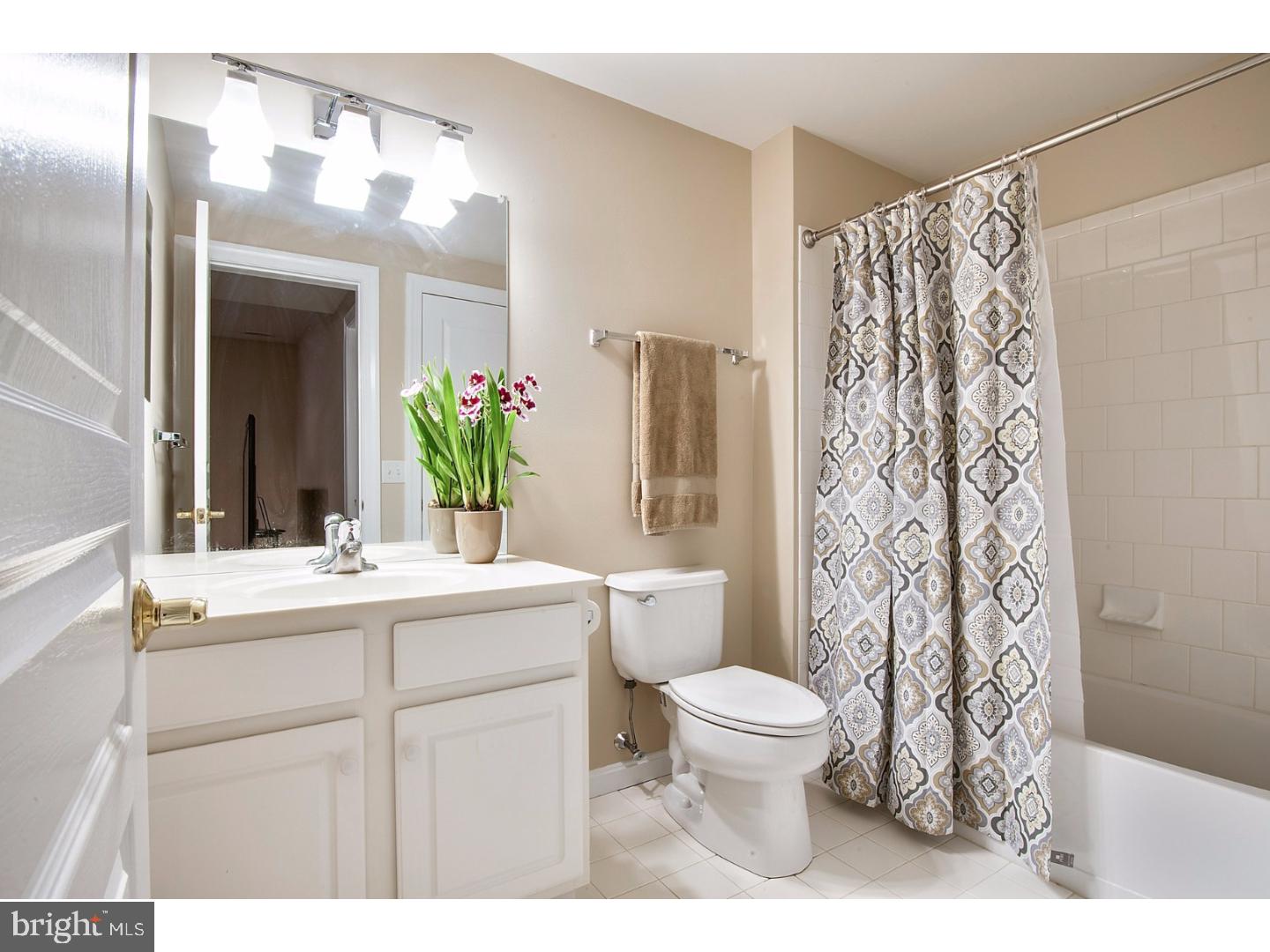 SPRINGTON POINTE WOODS - Residential