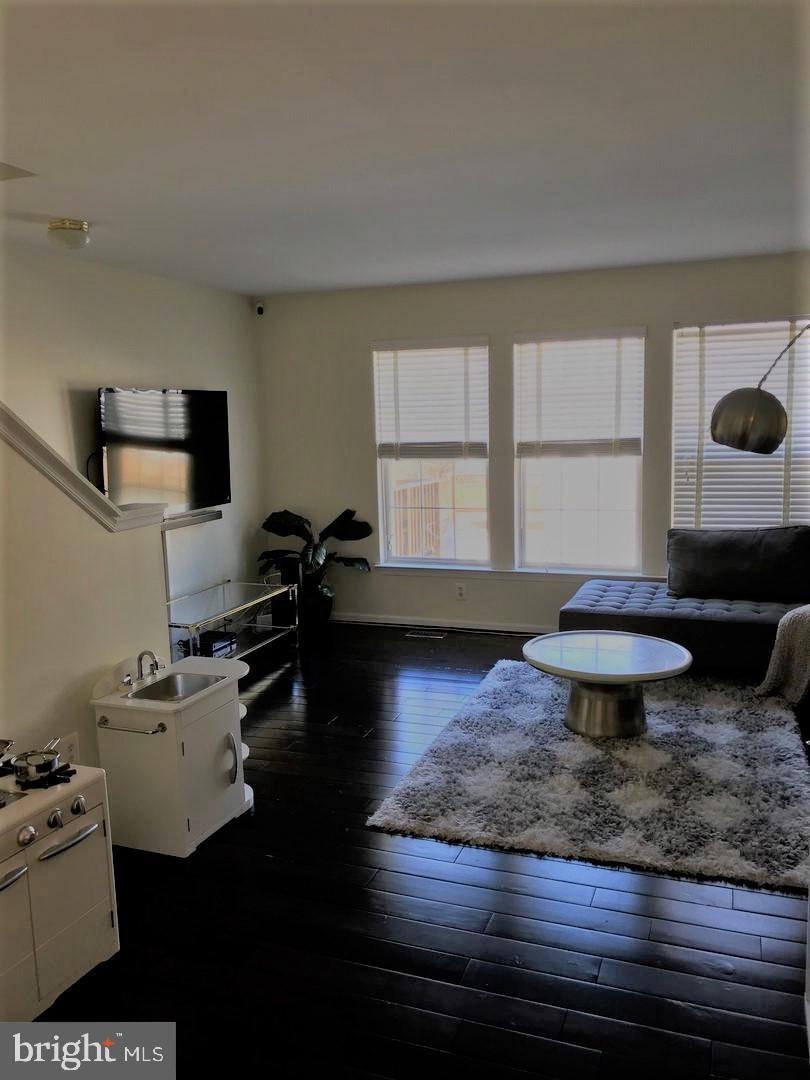 CEDAR LAKES - Residential Lease