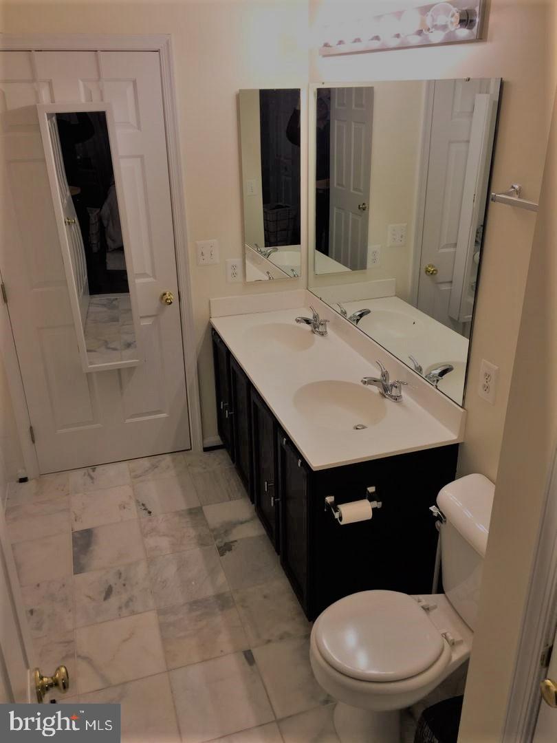 CEDAR LAKES - Residential Lease