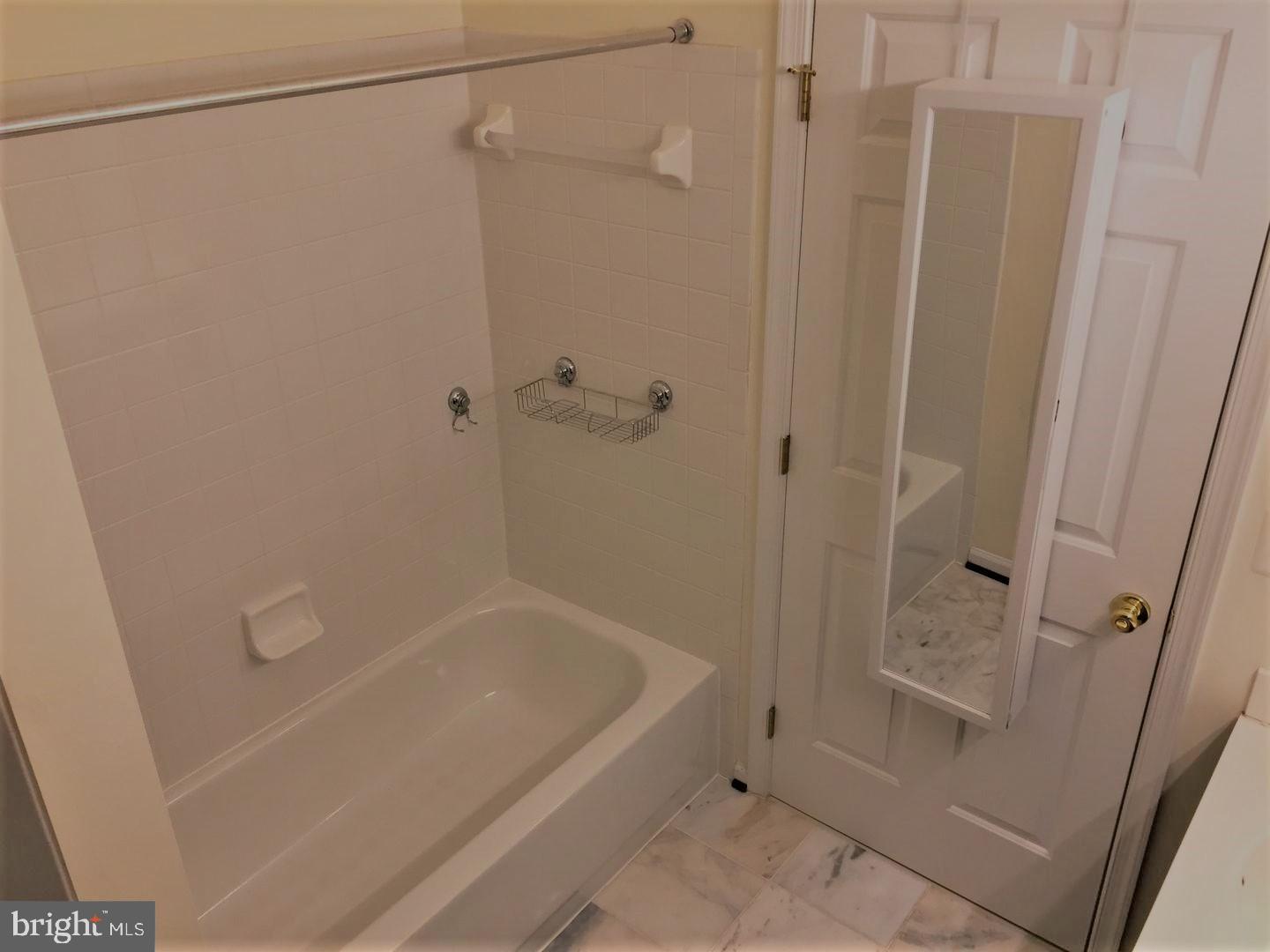 CEDAR LAKES - Residential Lease