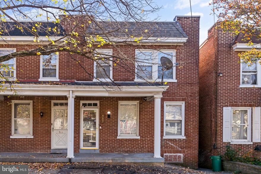 A great 3 bedroom 1 bathroom home located a few minutes from Downtown Lancaster. This home features a front porch as well as spacious, covered off street parking behind the home! This property is a great opportunity for investors and families. Schedule your showing today!