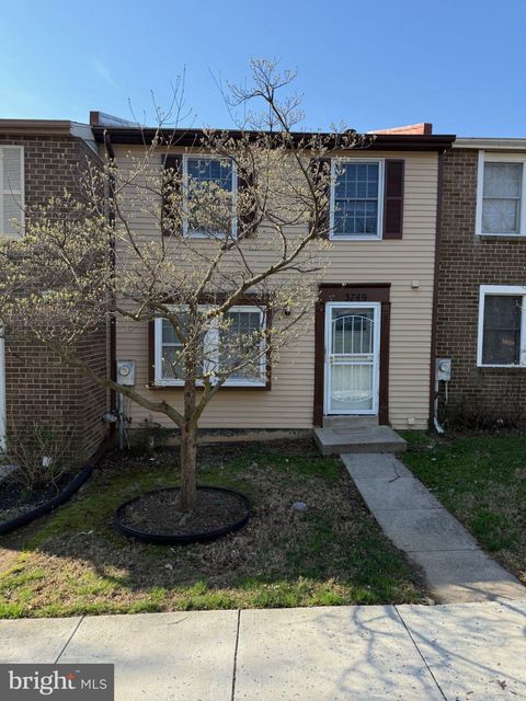 Photo of 3749 Castle Terrace #121-14, SILVER SPRING, MD 20904 (MLS # MDMC2225060)