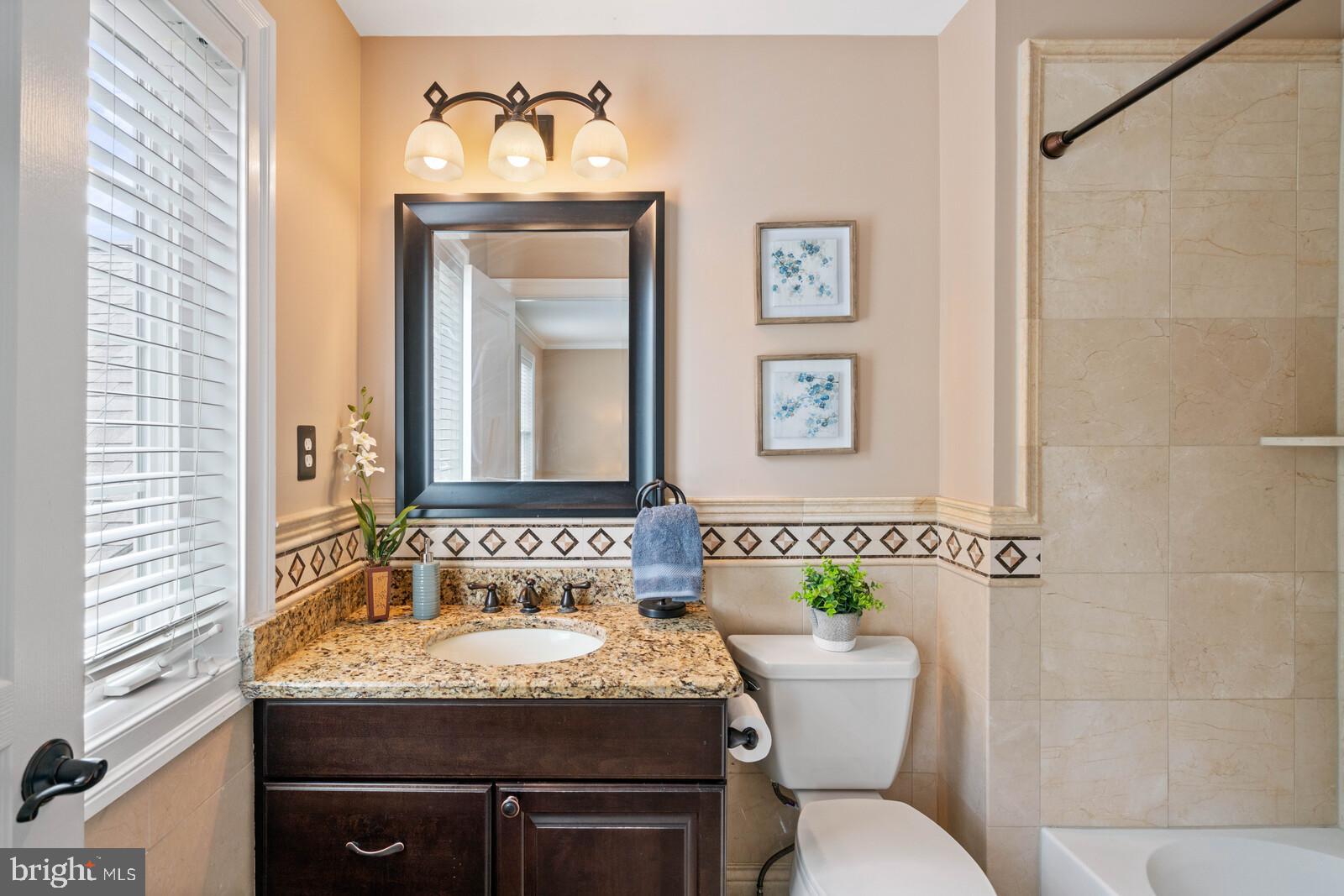 LAUREL HILL - Residential