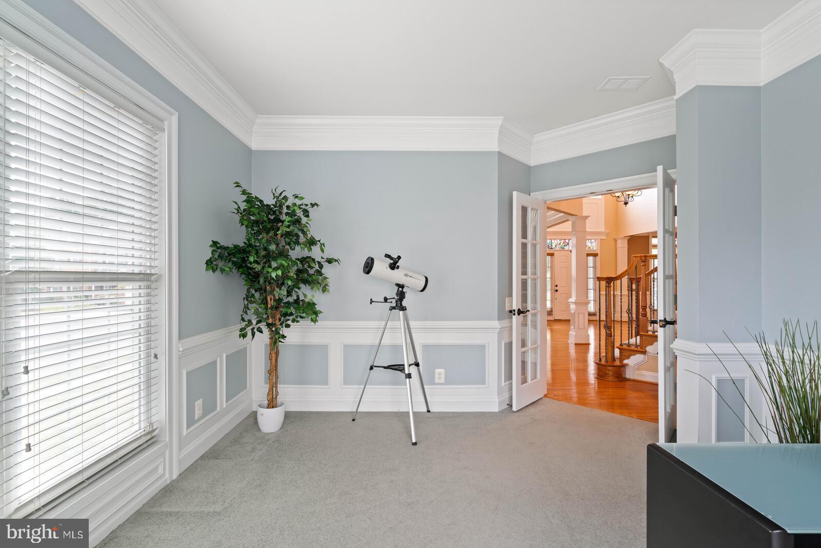 LAUREL HILL - Residential