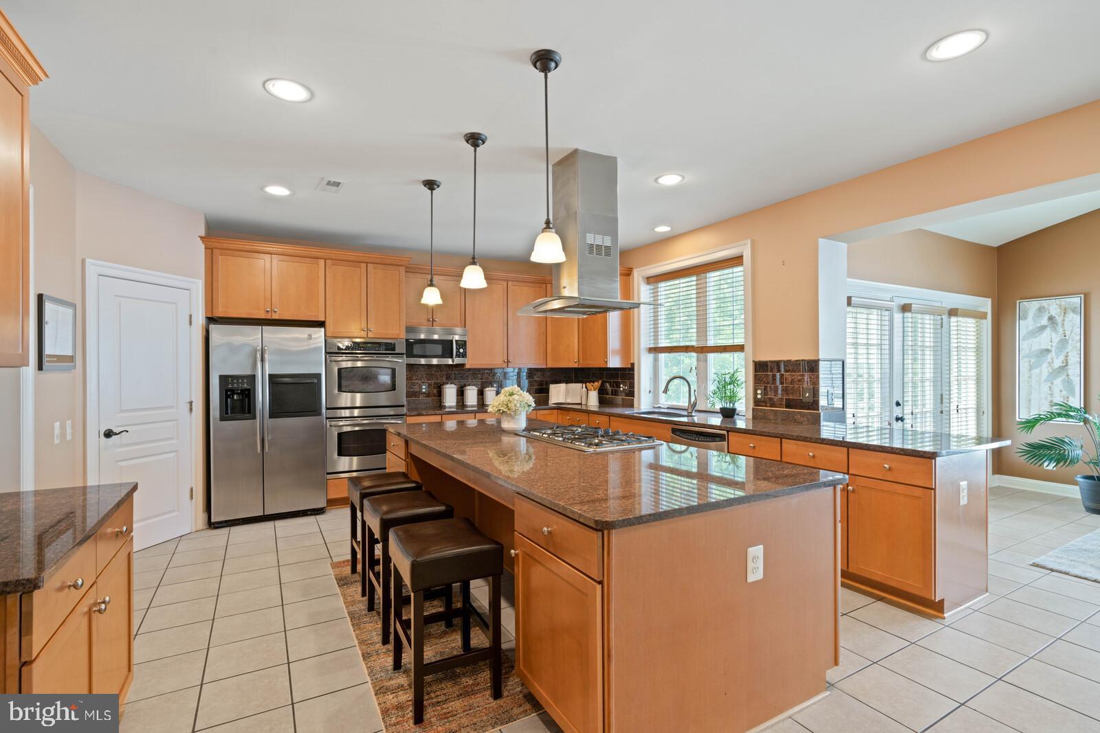 LAUREL HILL - Residential