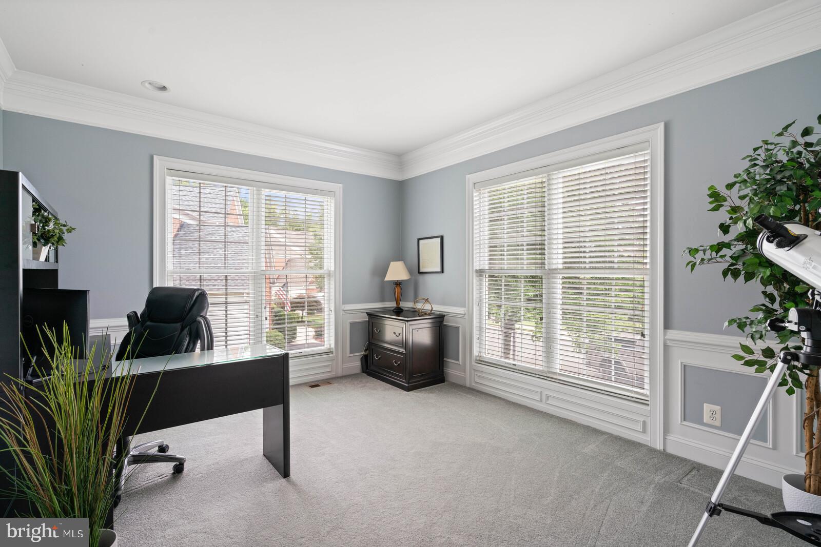 LAUREL HILL - Residential