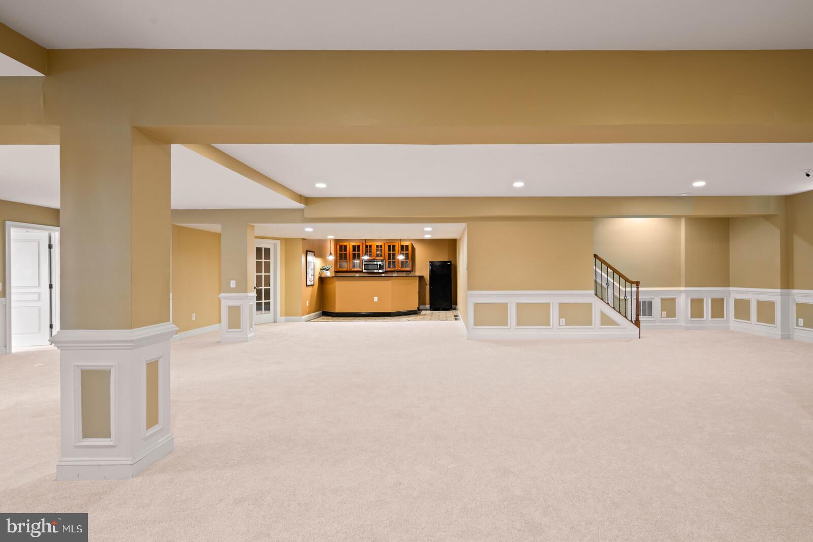 LAUREL HILL - Residential