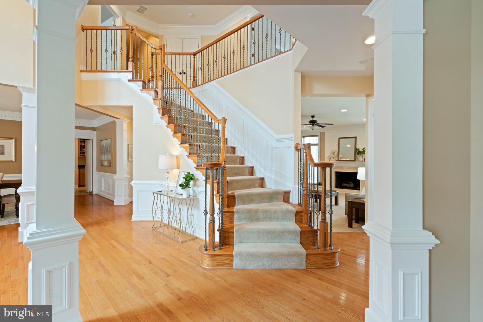 LAUREL HILL - Residential