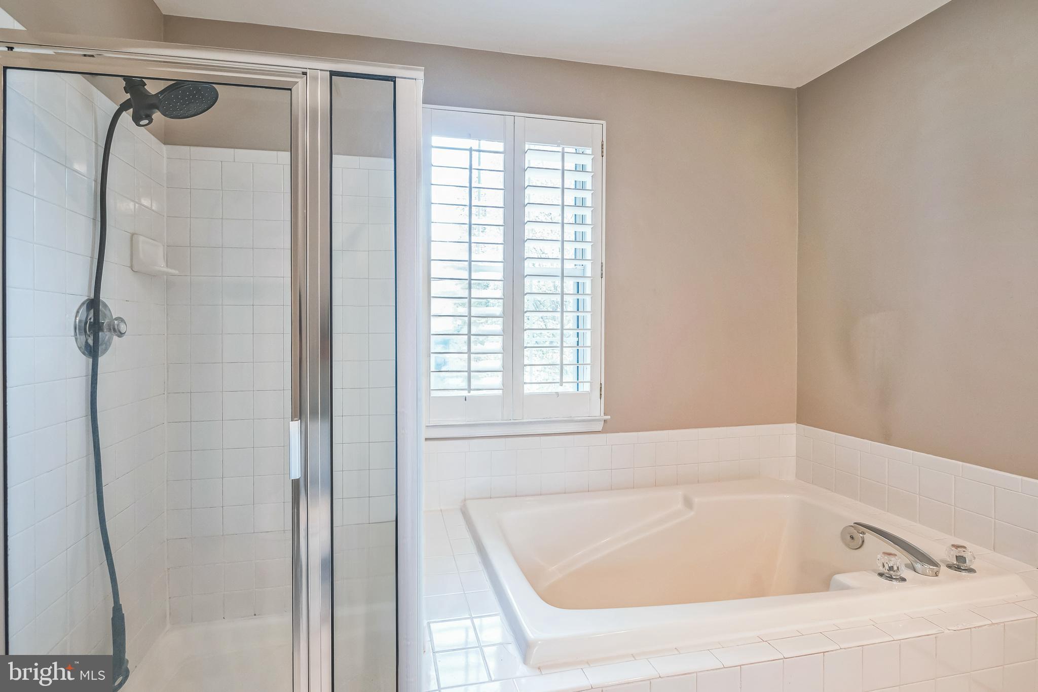 APPLE RIDGE - Residential