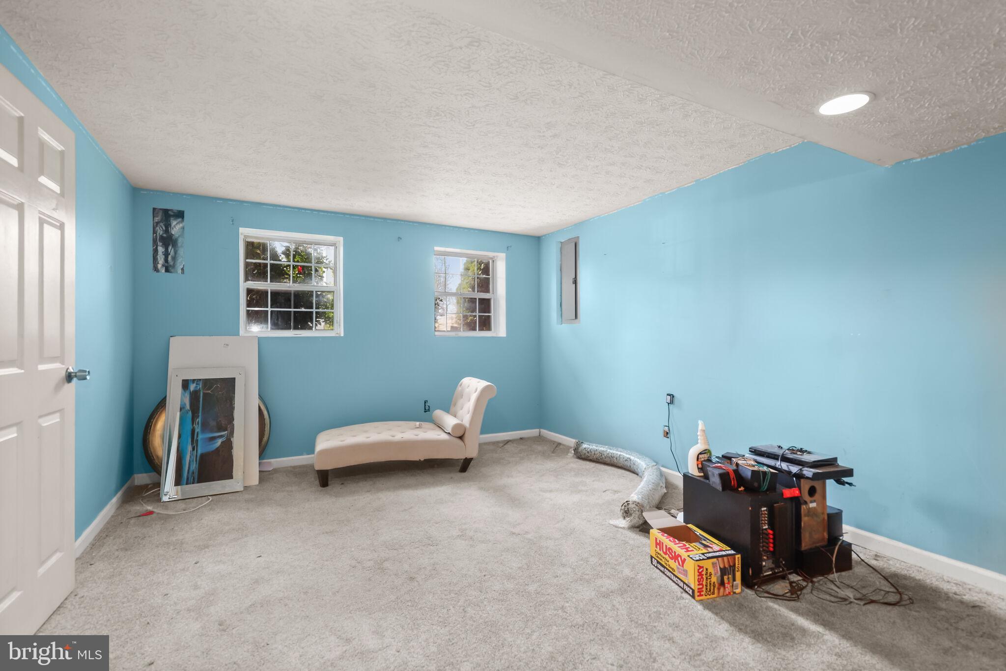 HARBOUR OAKS - Residential