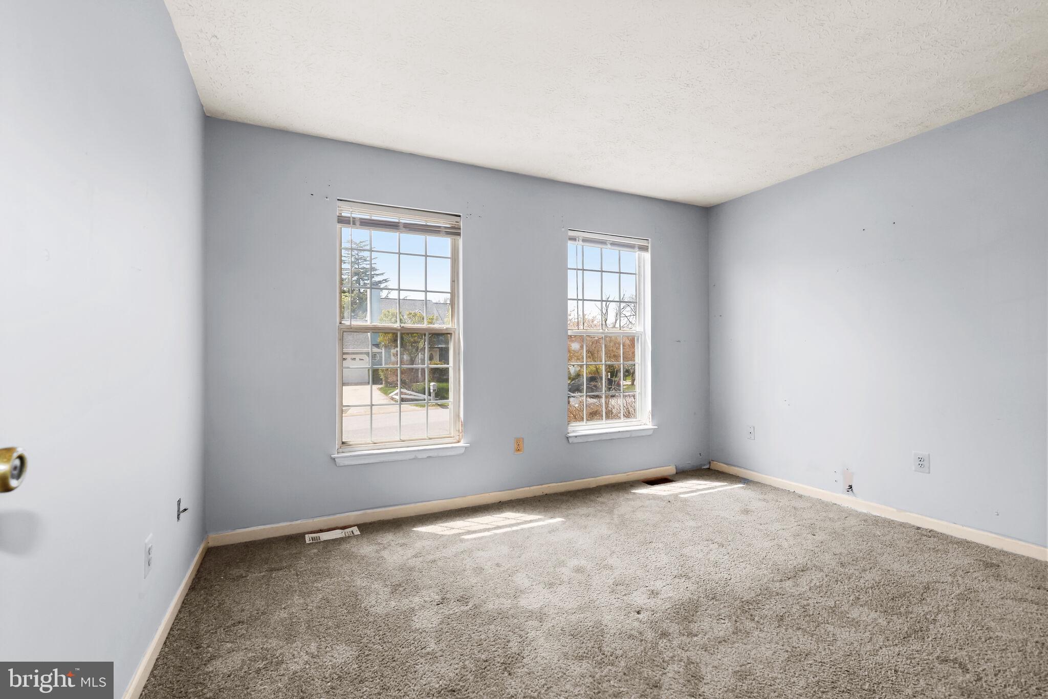 HARBOUR OAKS - Residential