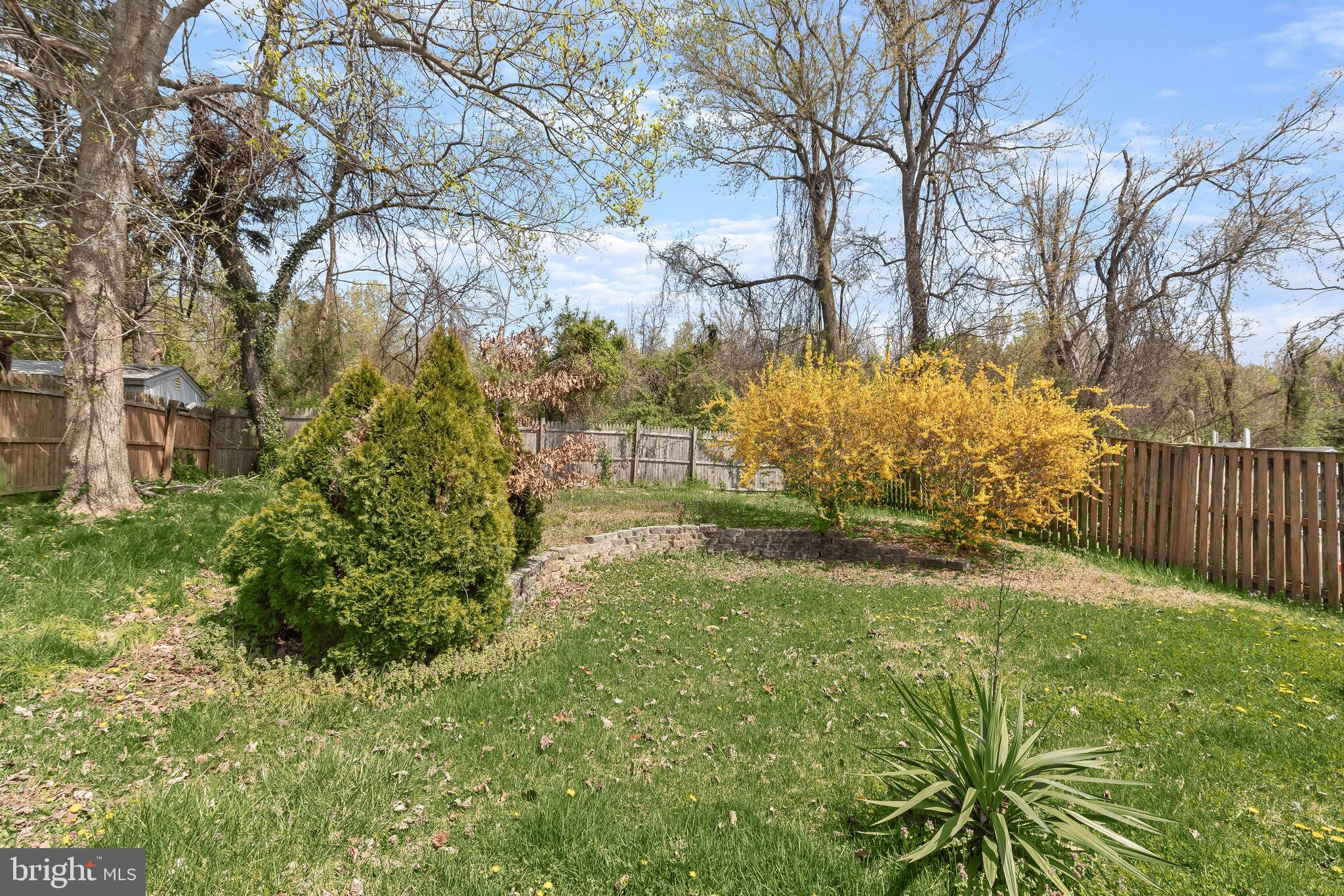 HARBOUR OAKS - Residential