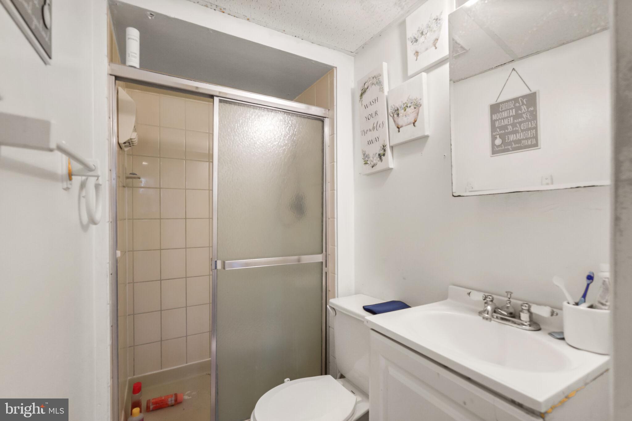 HARBOUR OAKS - Residential