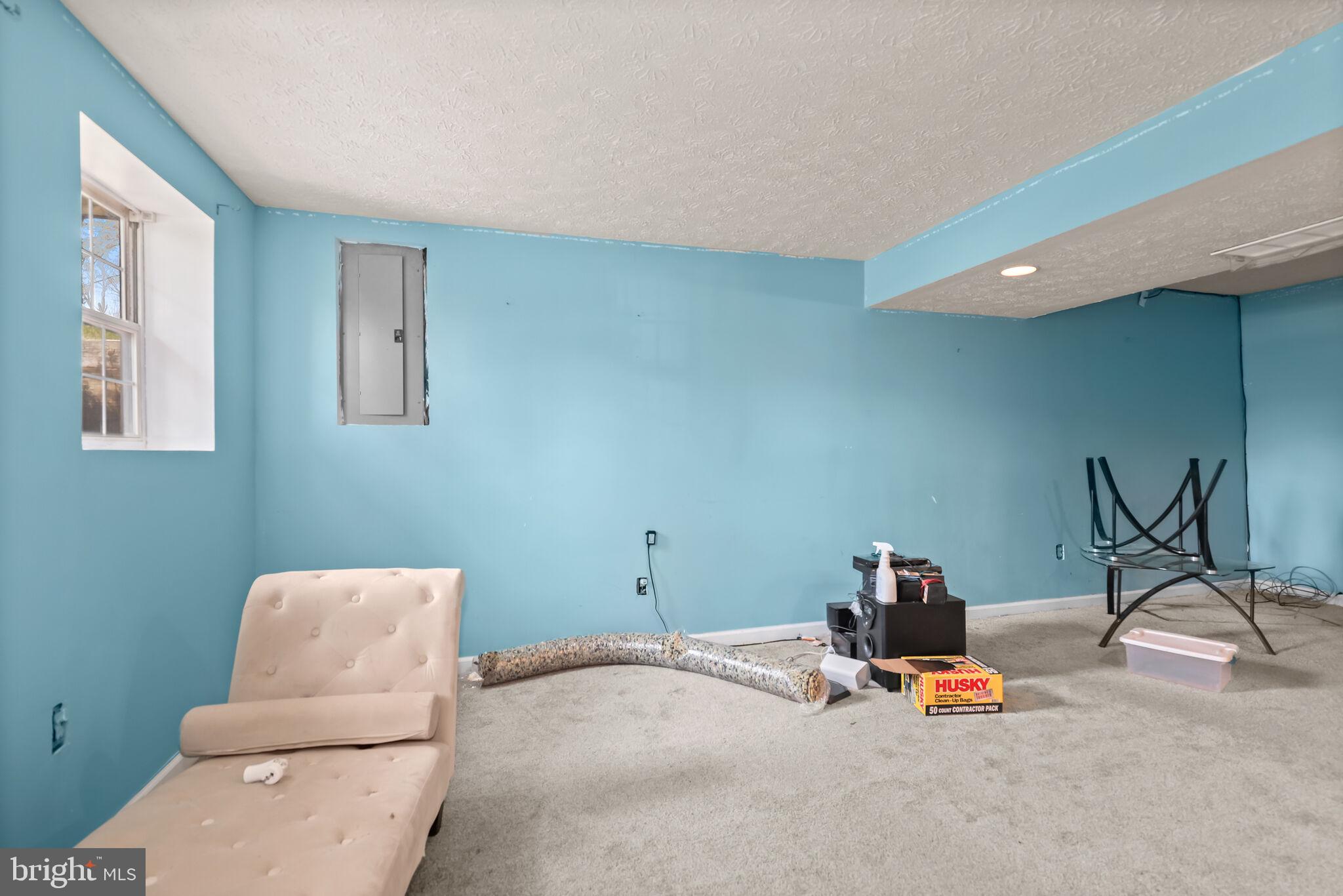 HARBOUR OAKS - Residential