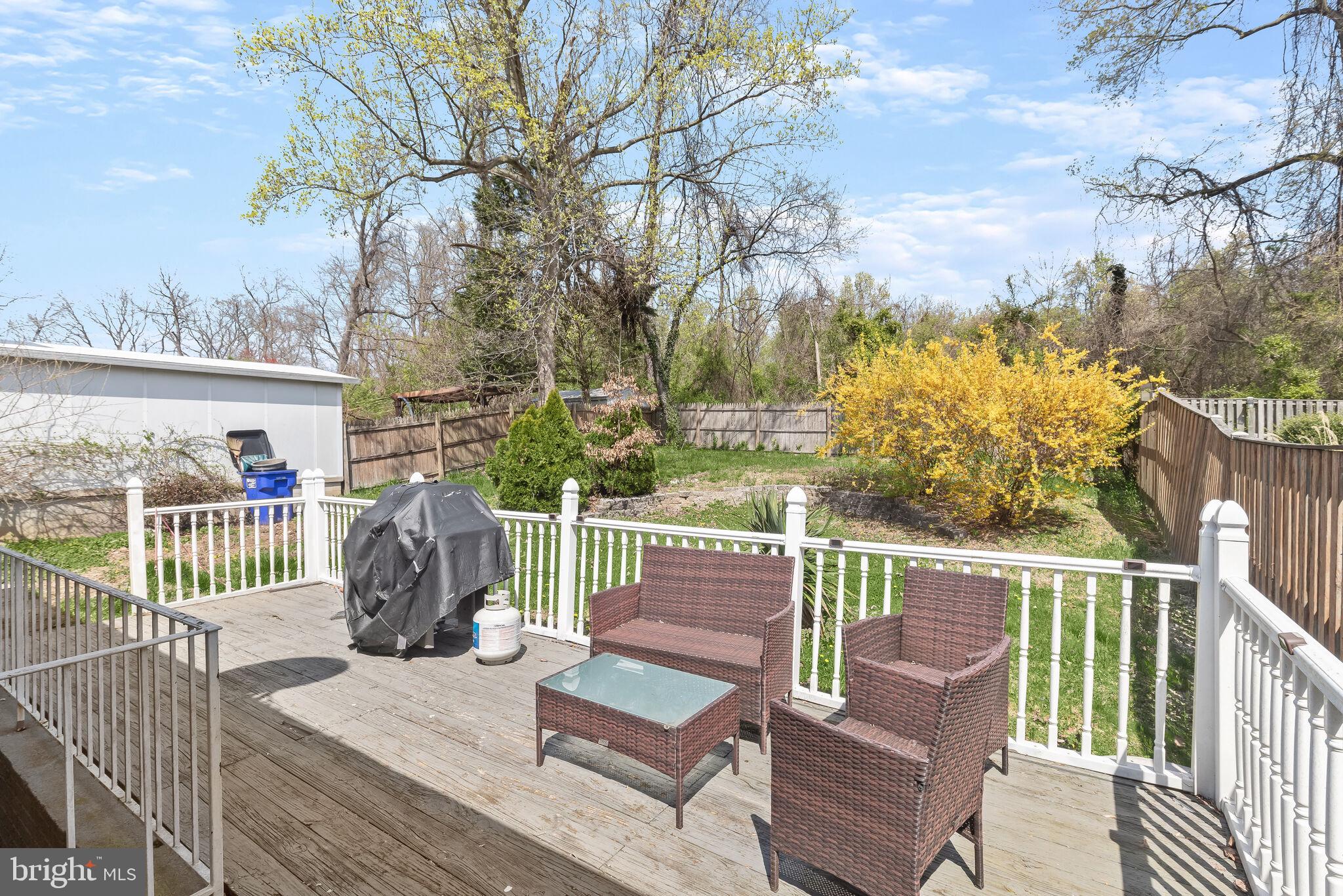 HARBOUR OAKS - Residential