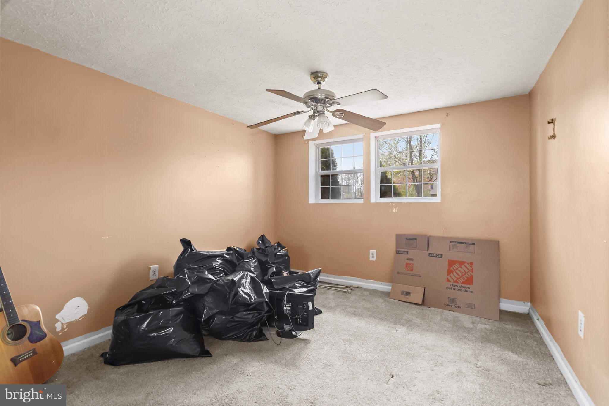 HARBOUR OAKS - Residential