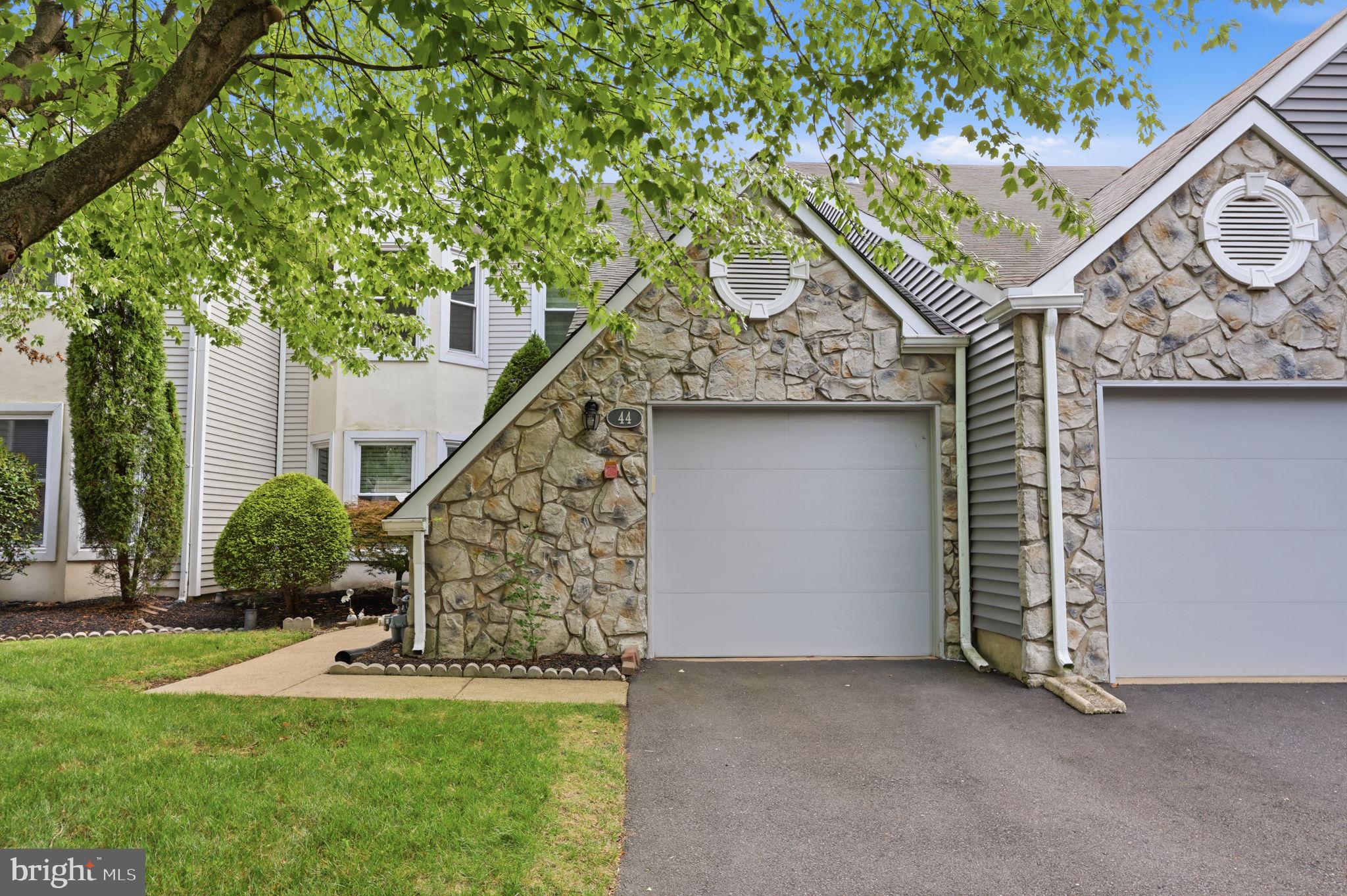 44 GAYLORD COURT