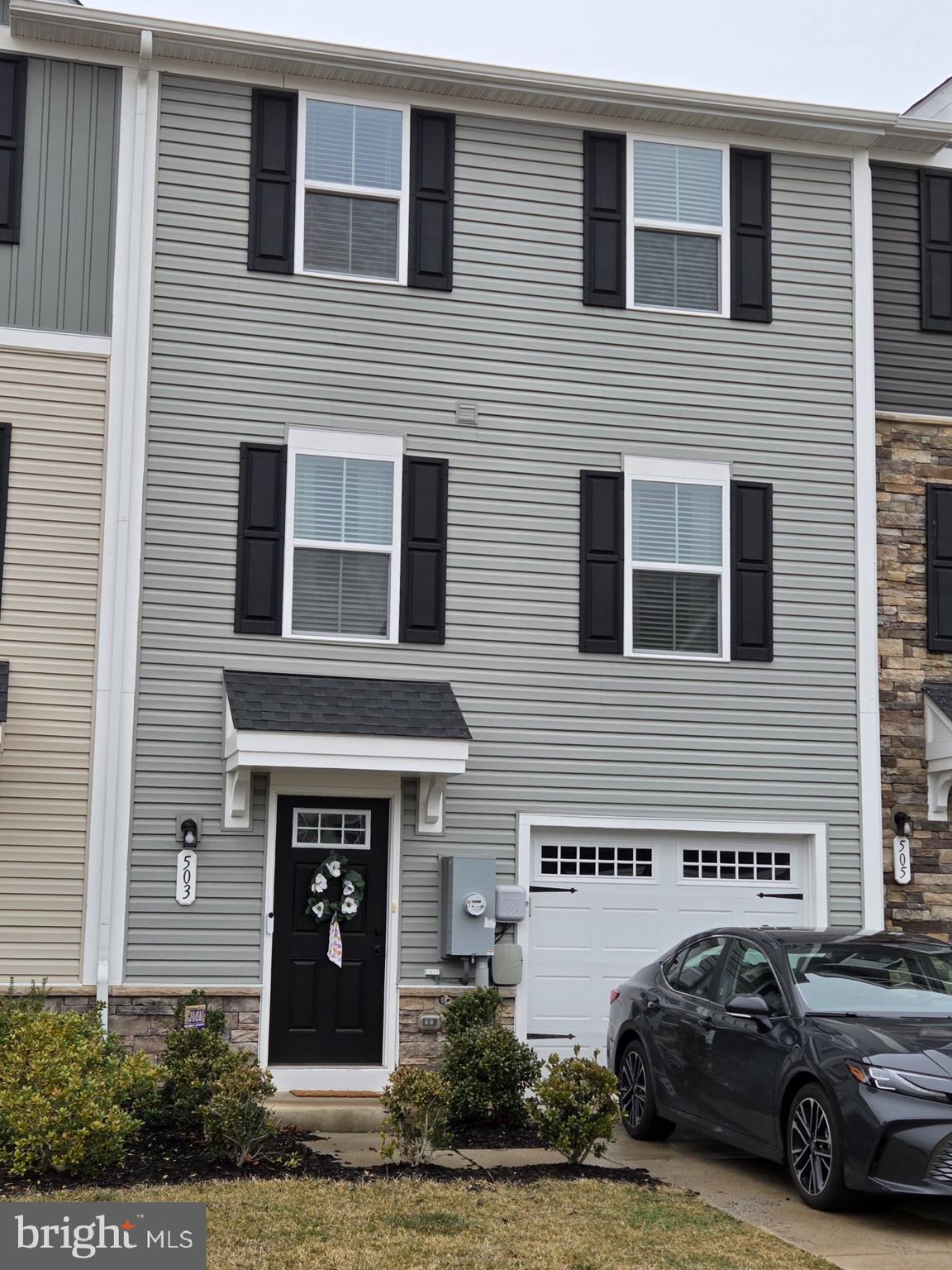 CEDAR SPRING - Residential Lease