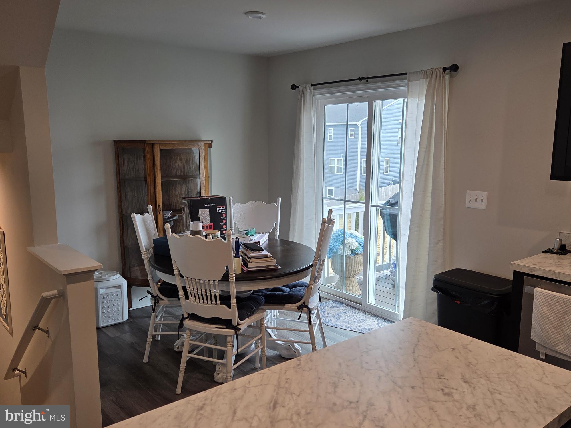 CEDAR SPRING - Residential Lease