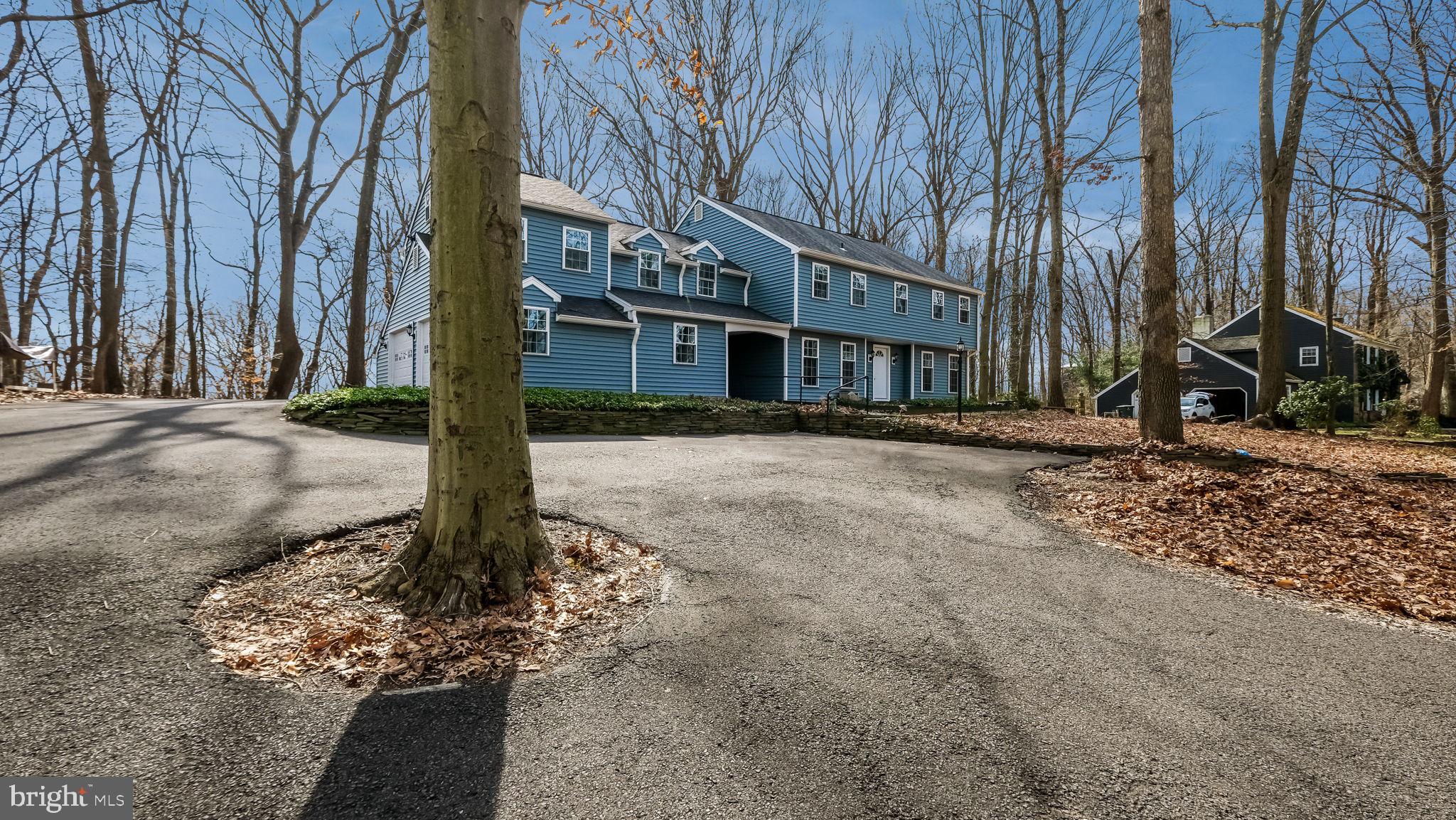 HUNTERS RUN - Residential