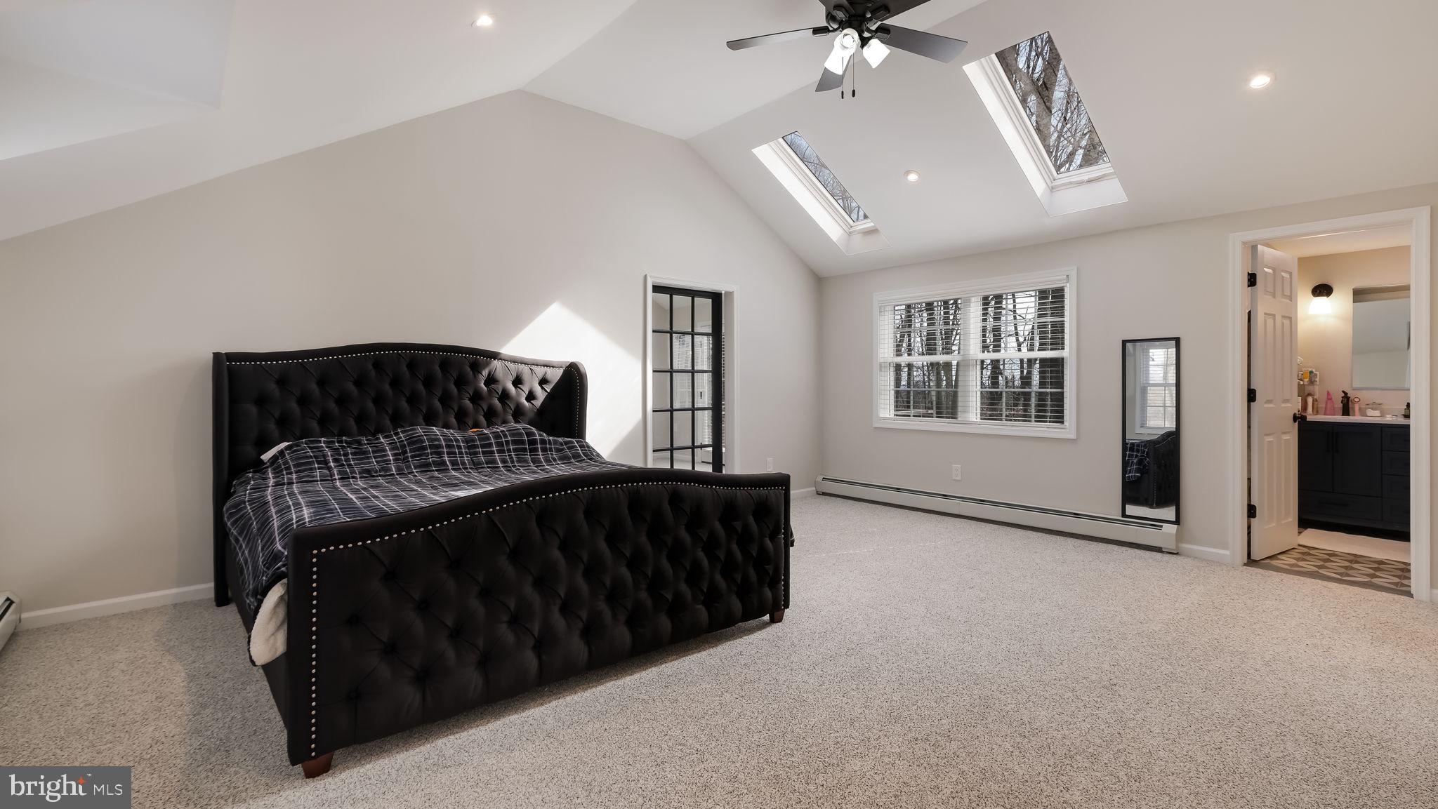 HUNTERS RUN - Residential