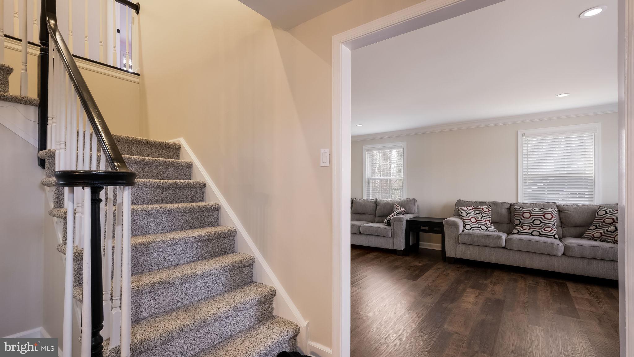 HUNTERS RUN - Residential