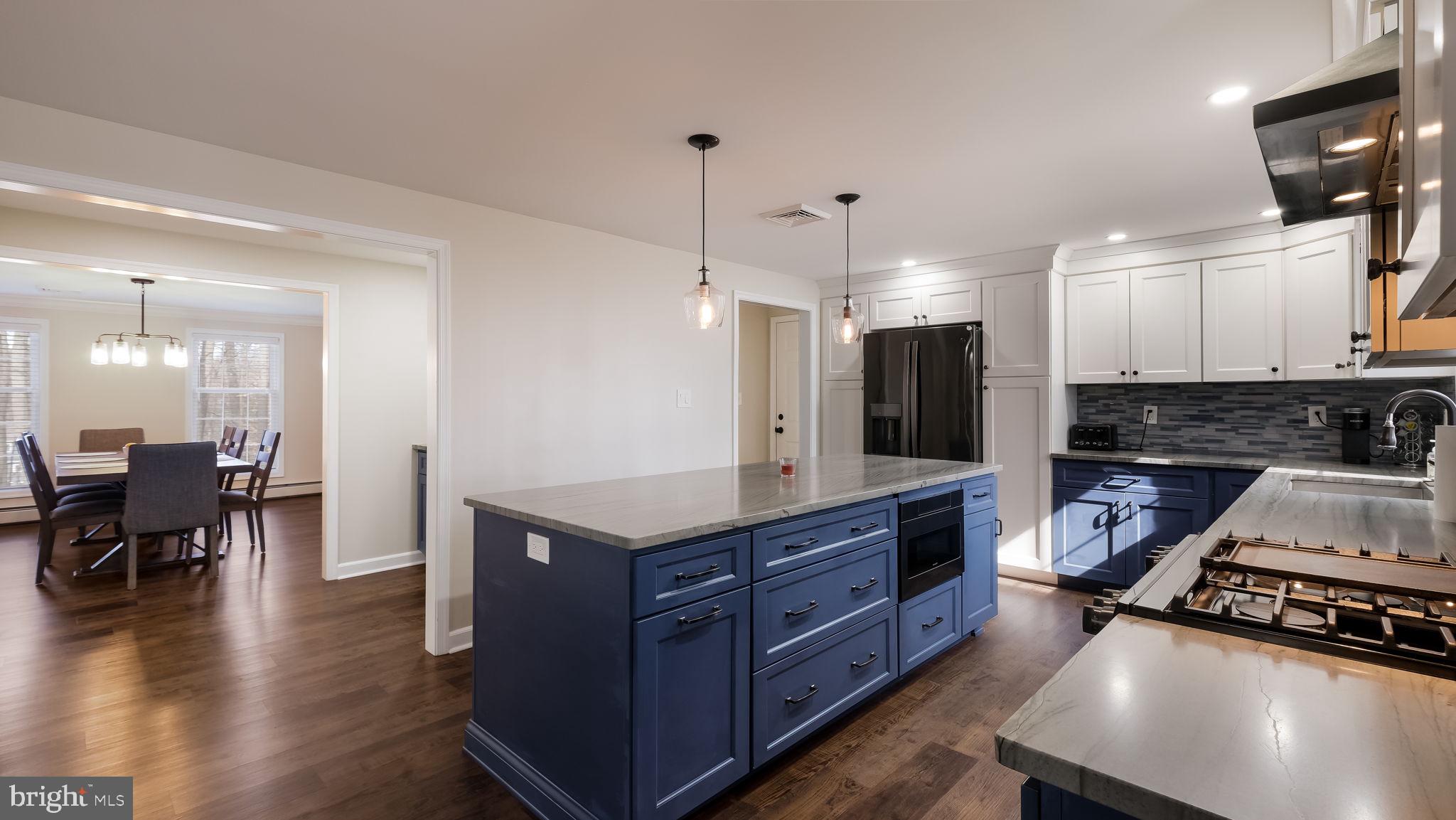 HUNTERS RUN - Residential