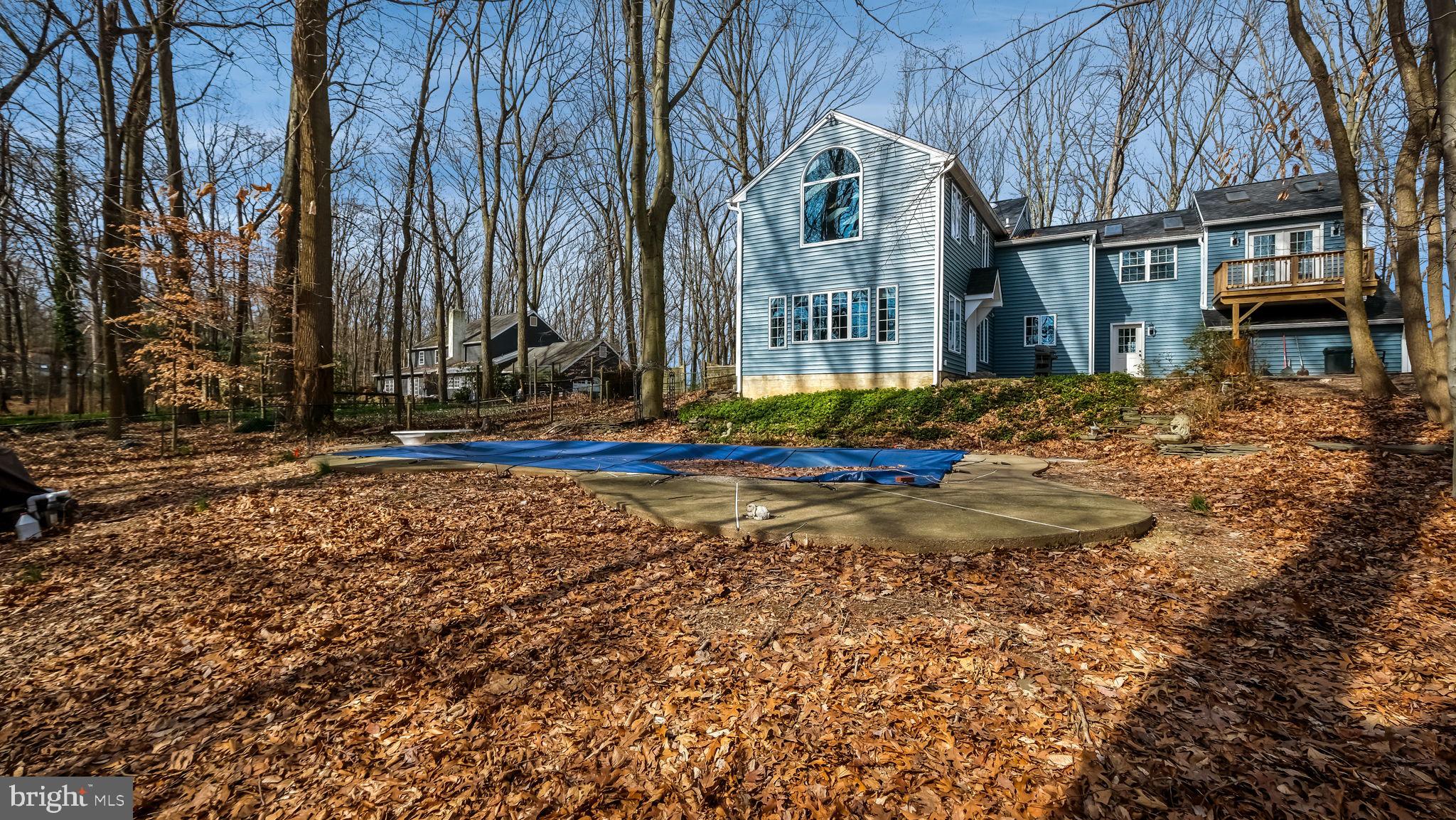 HUNTERS RUN - Residential