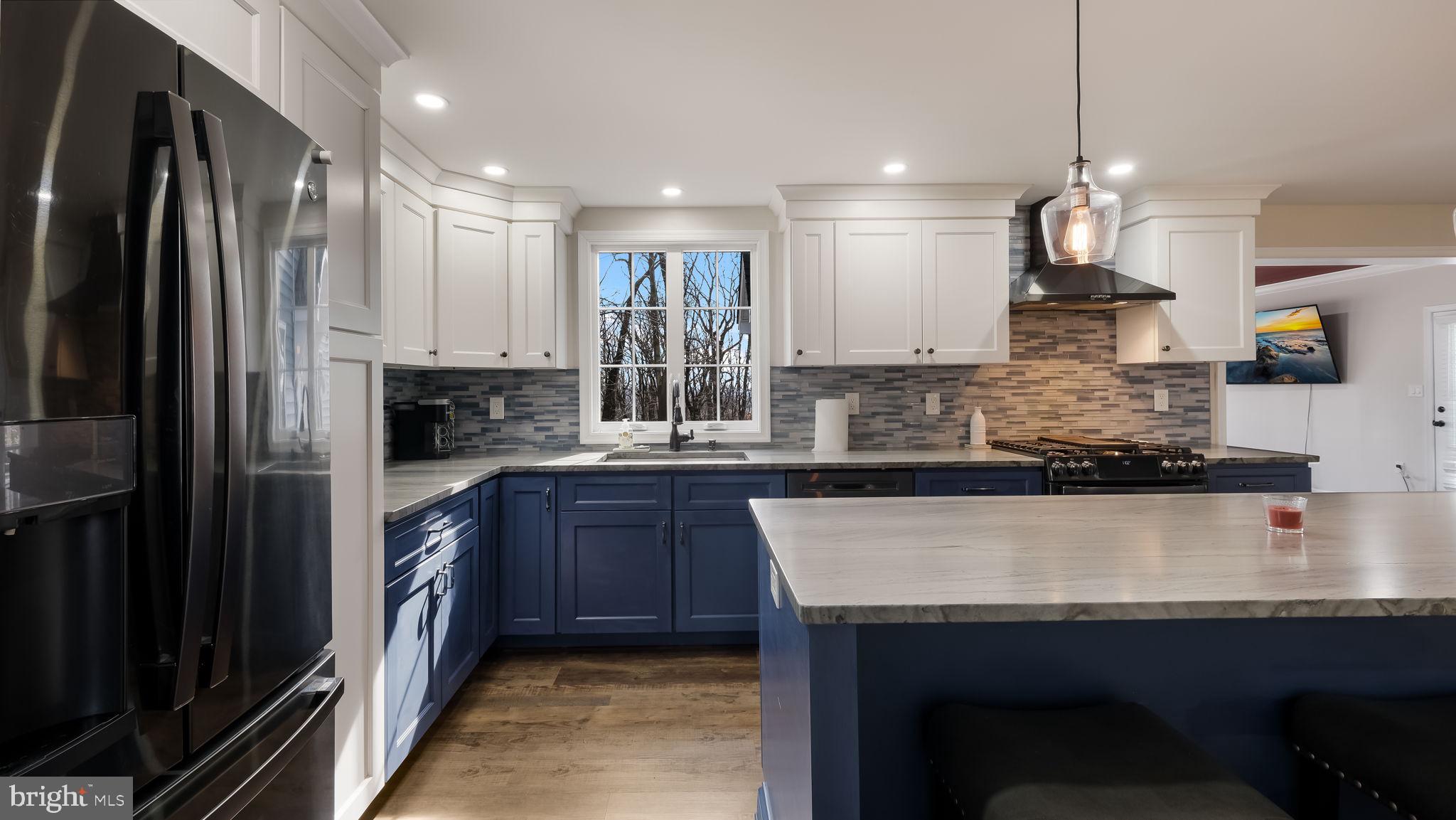 HUNTERS RUN - Residential