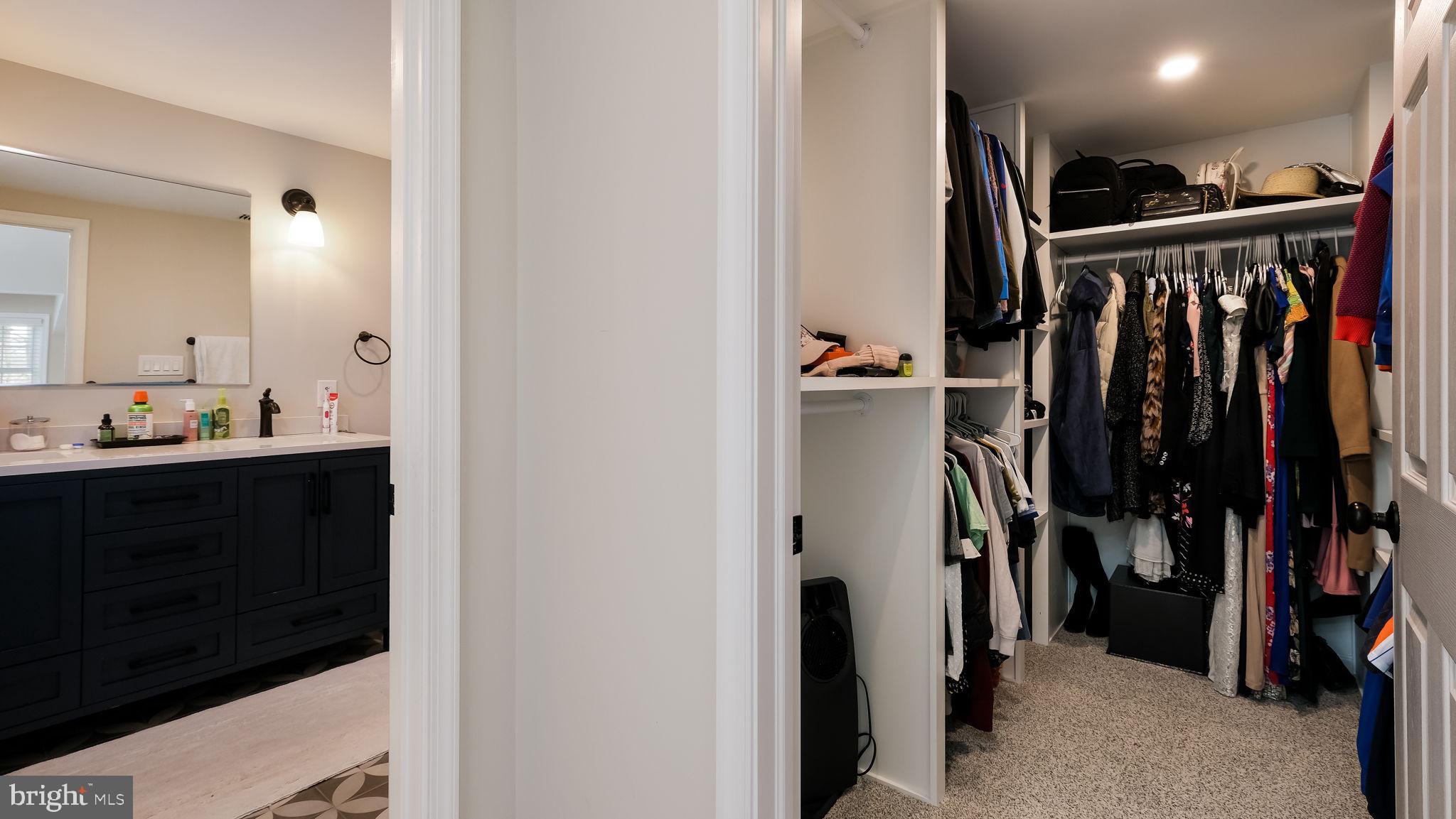 HUNTERS RUN - Residential