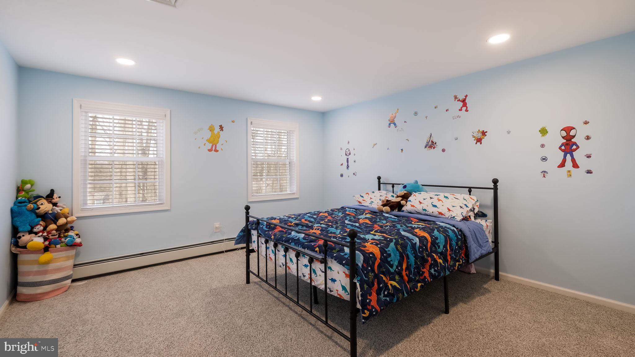 HUNTERS RUN - Residential