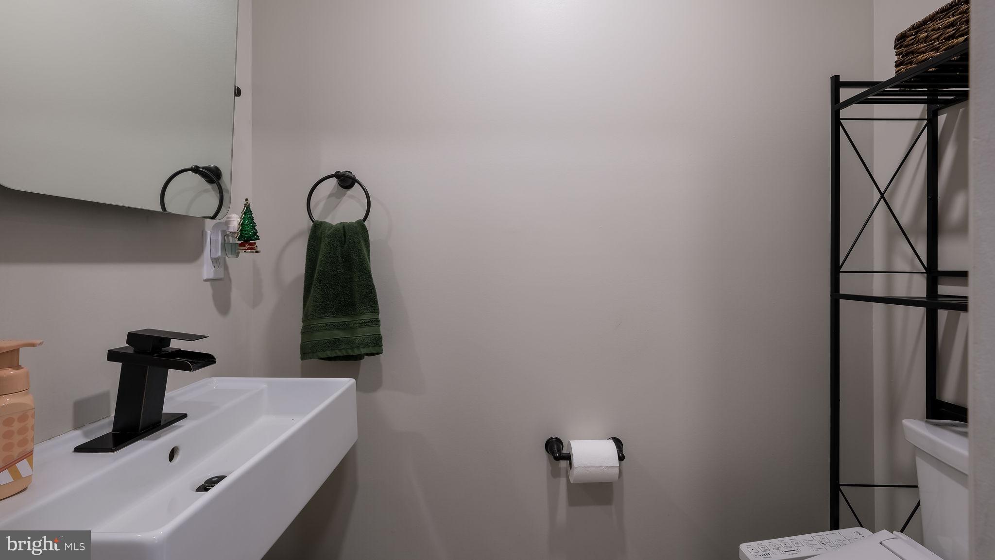 HUNTERS RUN - Residential