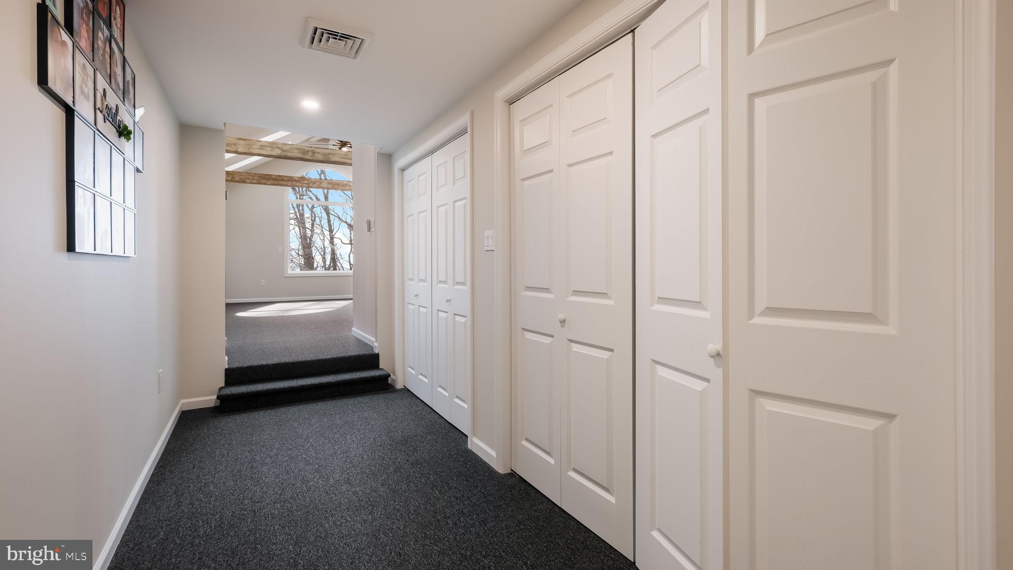 HUNTERS RUN - Residential