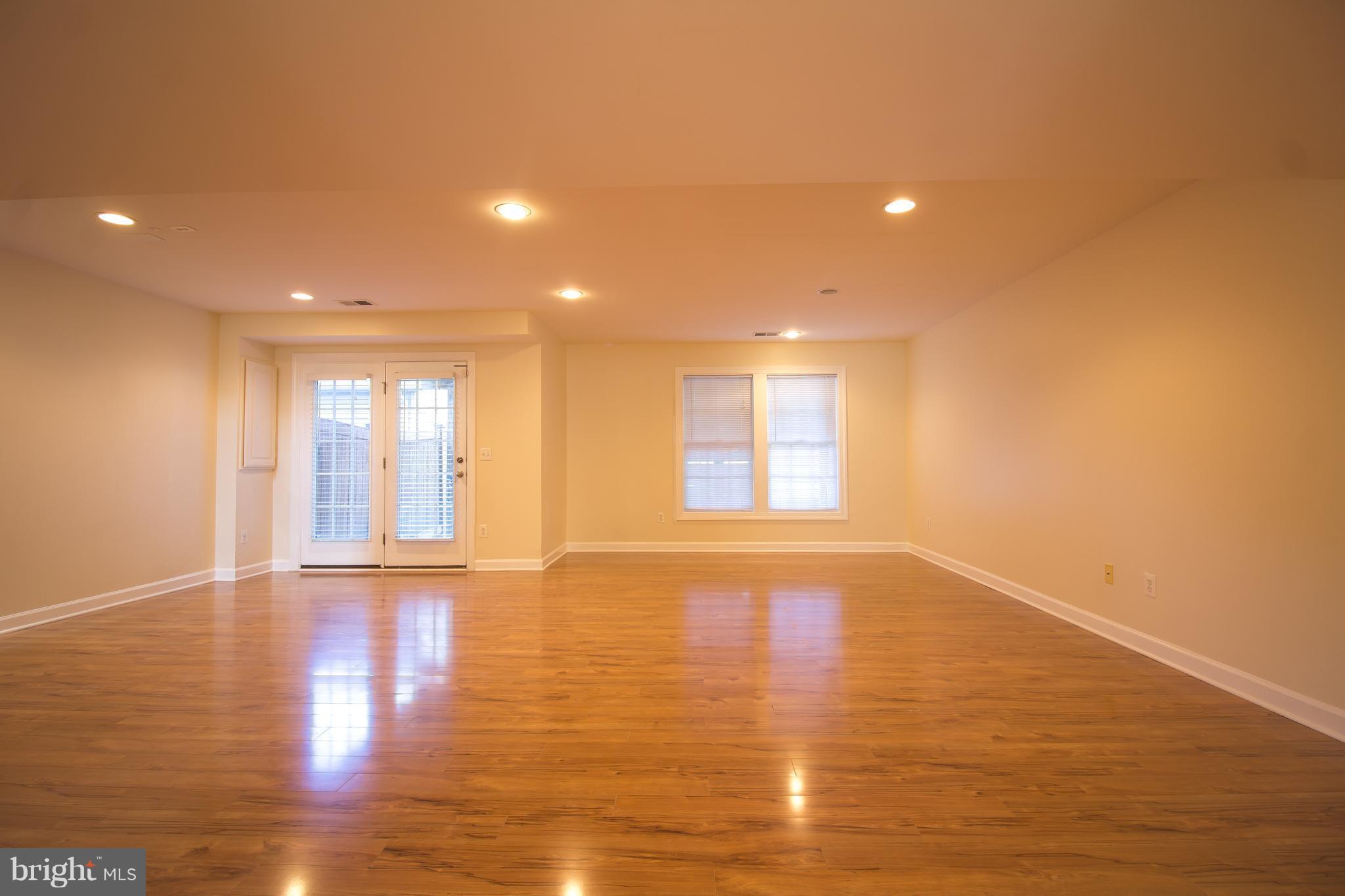 PORT POTOMAC - Residential Lease