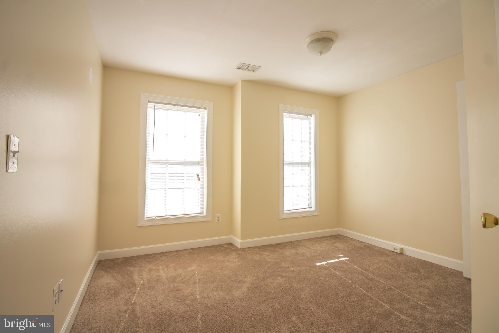 PORT POTOMAC - Residential Lease