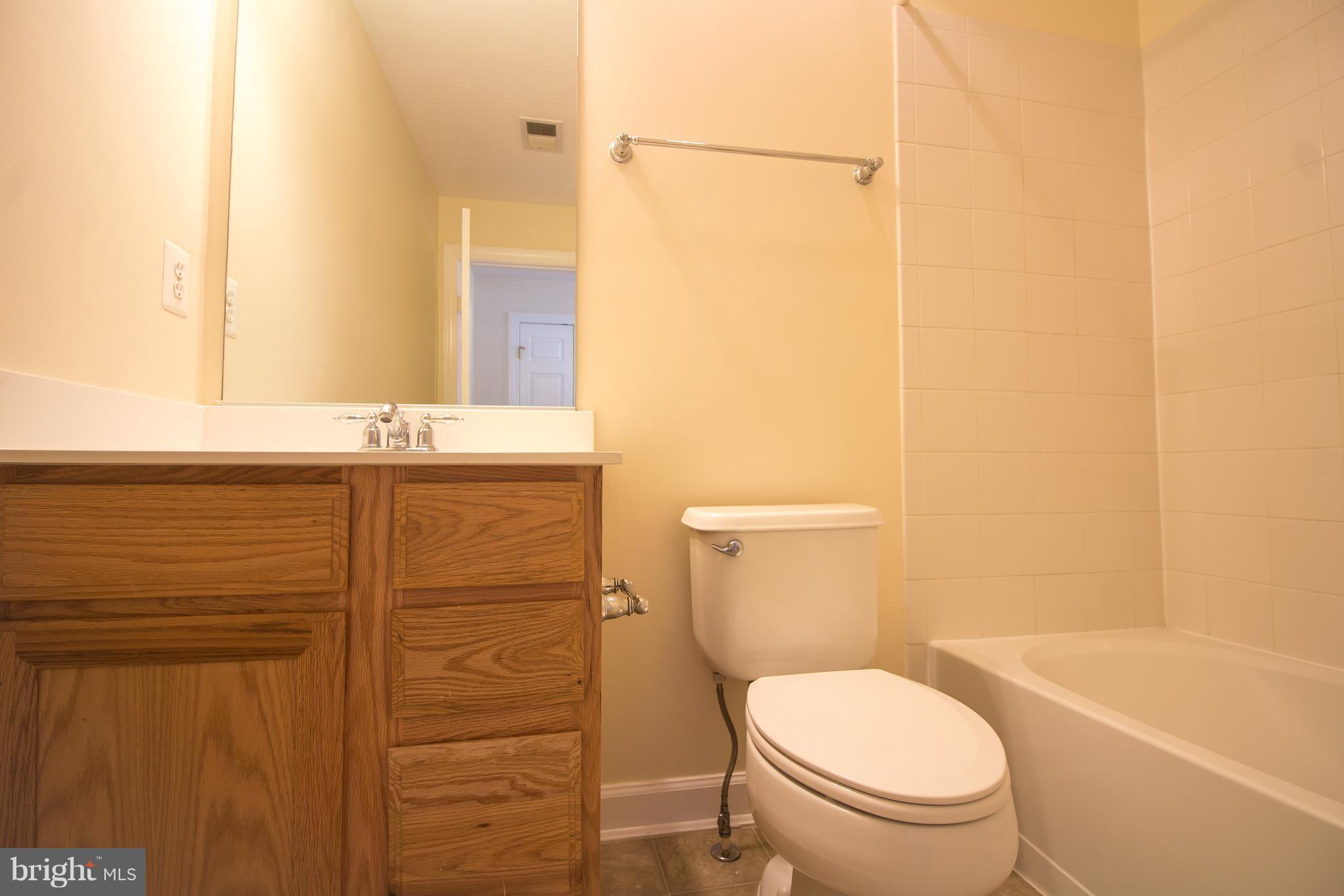 PORT POTOMAC - Residential Lease