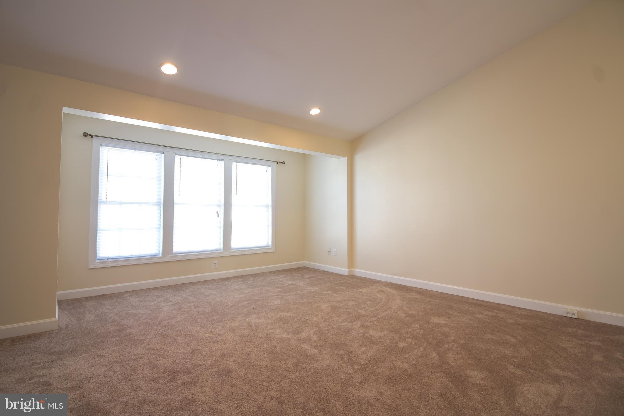 PORT POTOMAC - Residential Lease