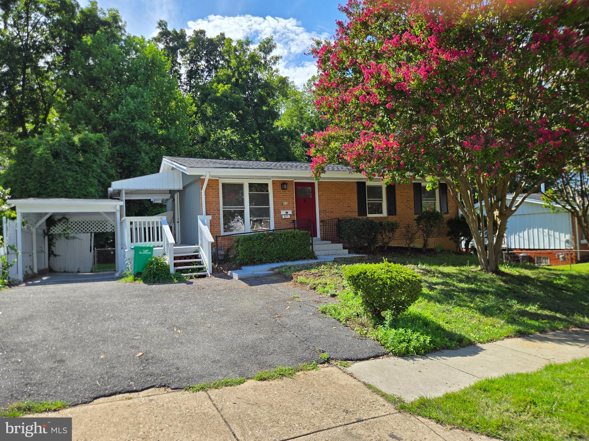 611 QUARRY AVENUE