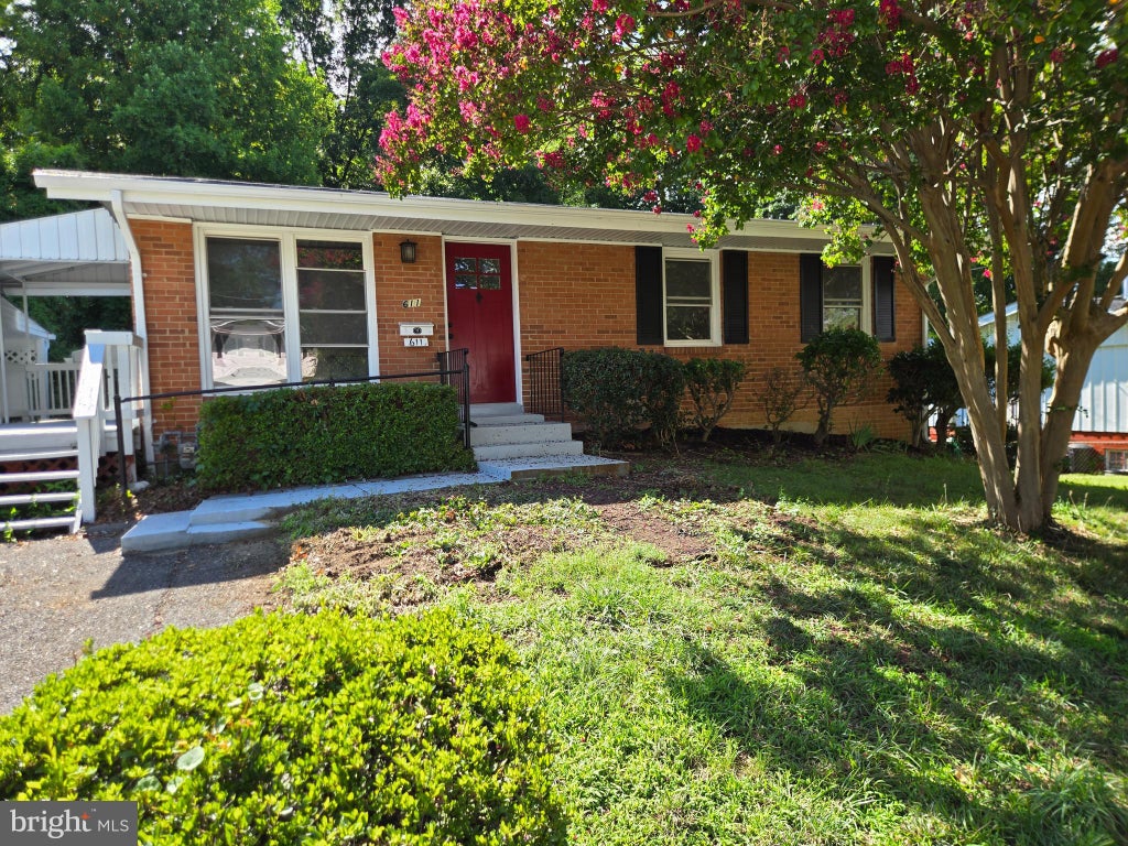 Photo of 611 Quarry Avenue, CAPITOL HEIGHTS, MD 20743 (MLS # MDPG2211600)