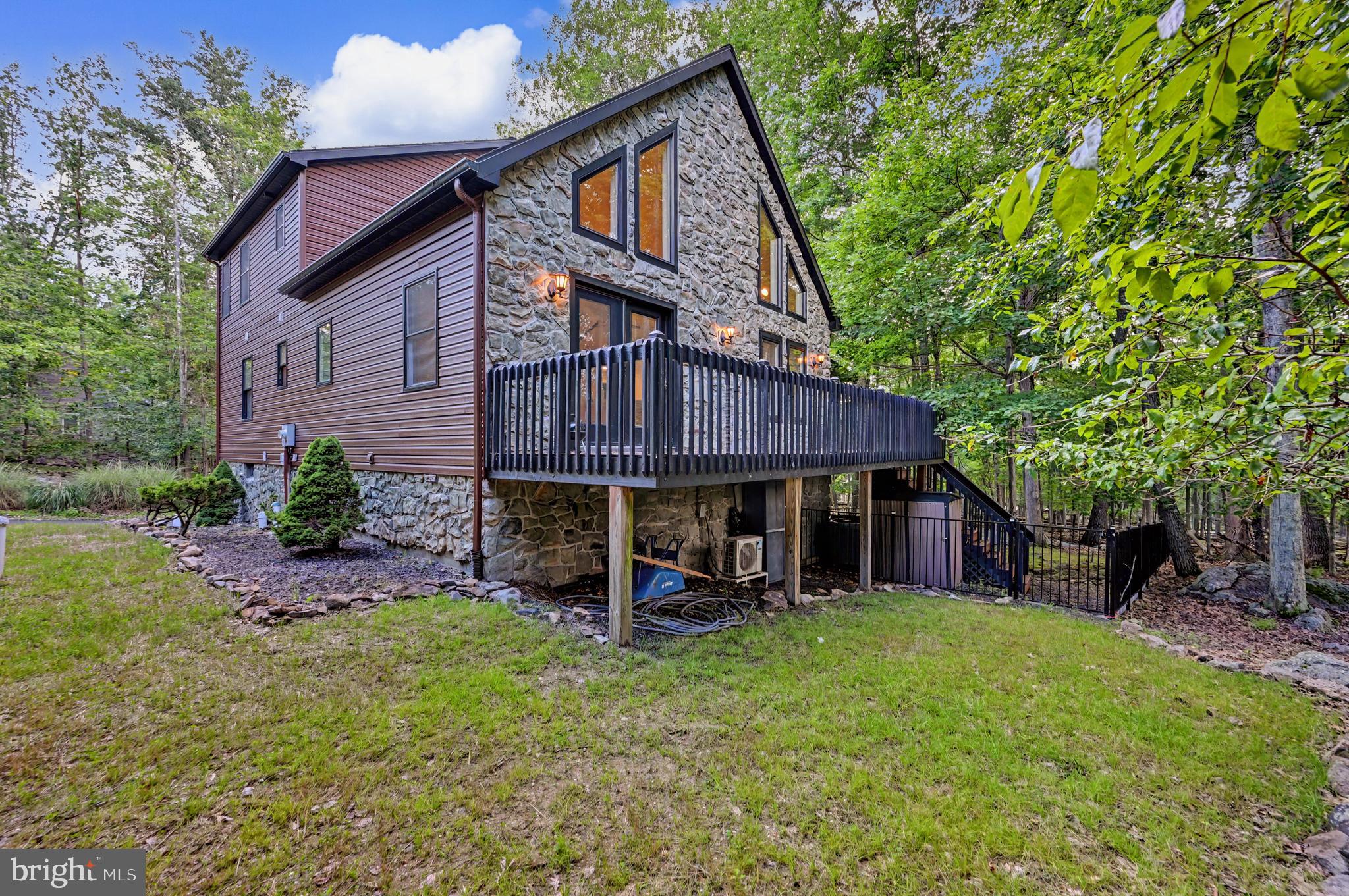 398 WALDEN DR