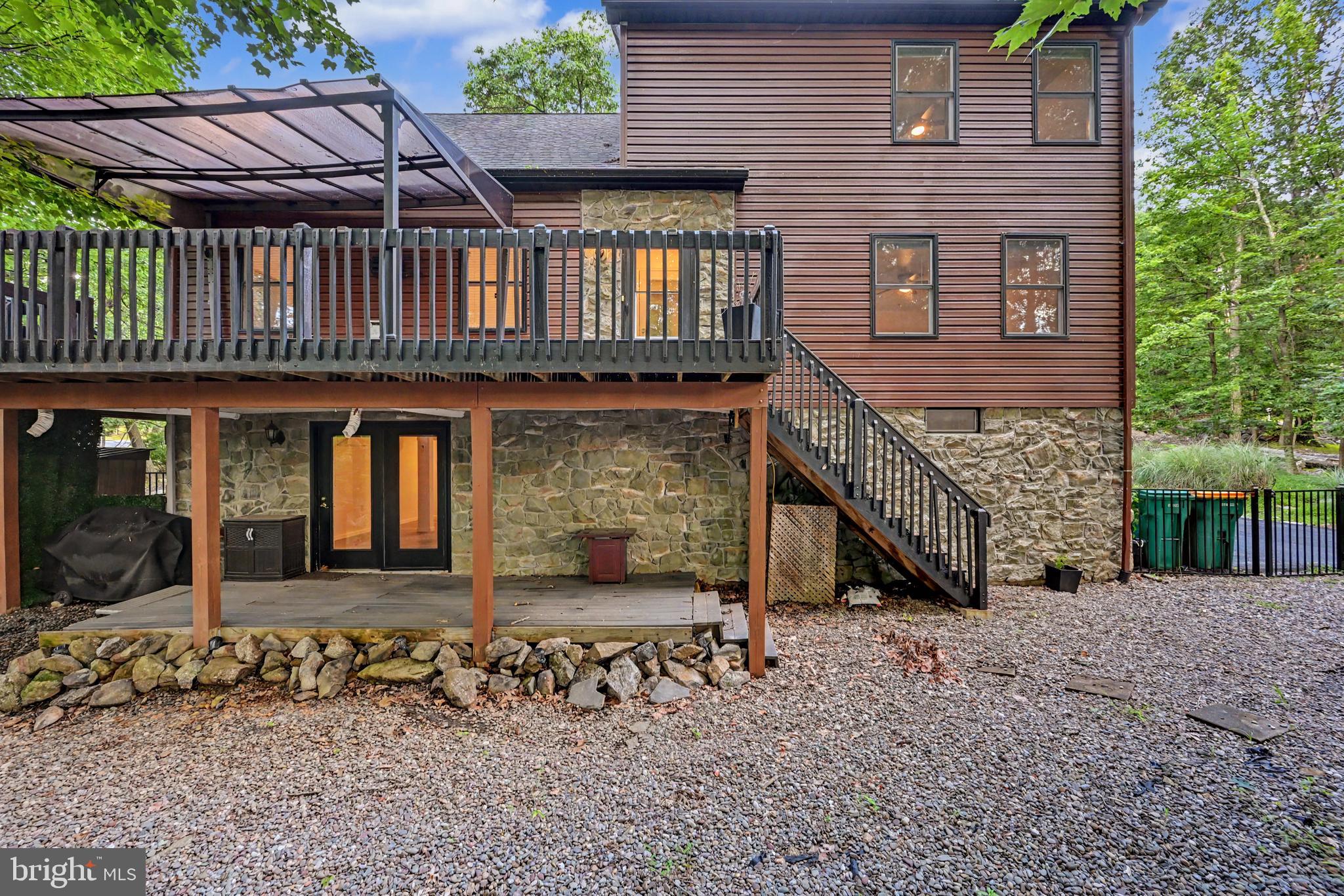 398 WALDEN DR
